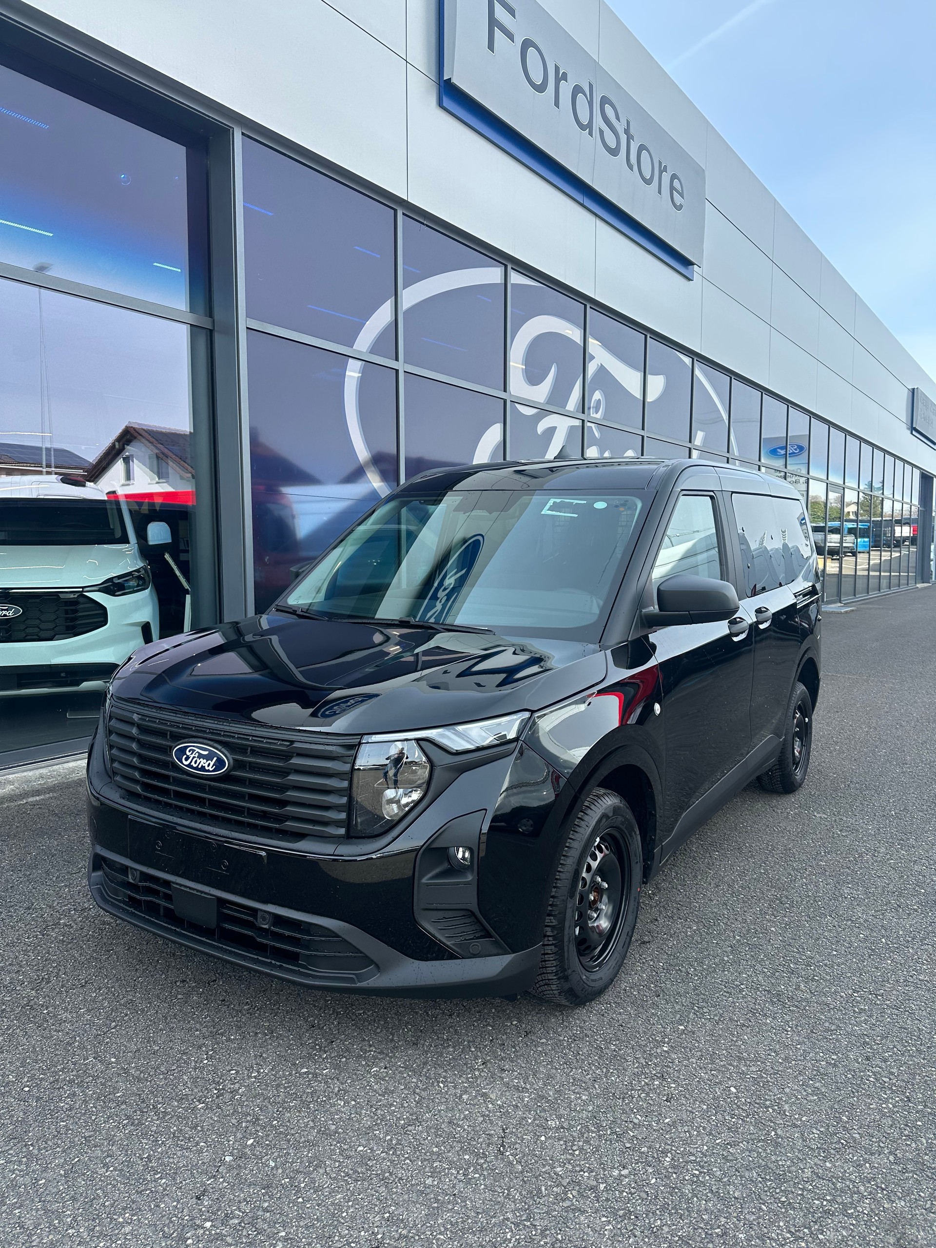 FORD Transit Courier dcab. van 1.0 Trend/125CV/Aut. - 2