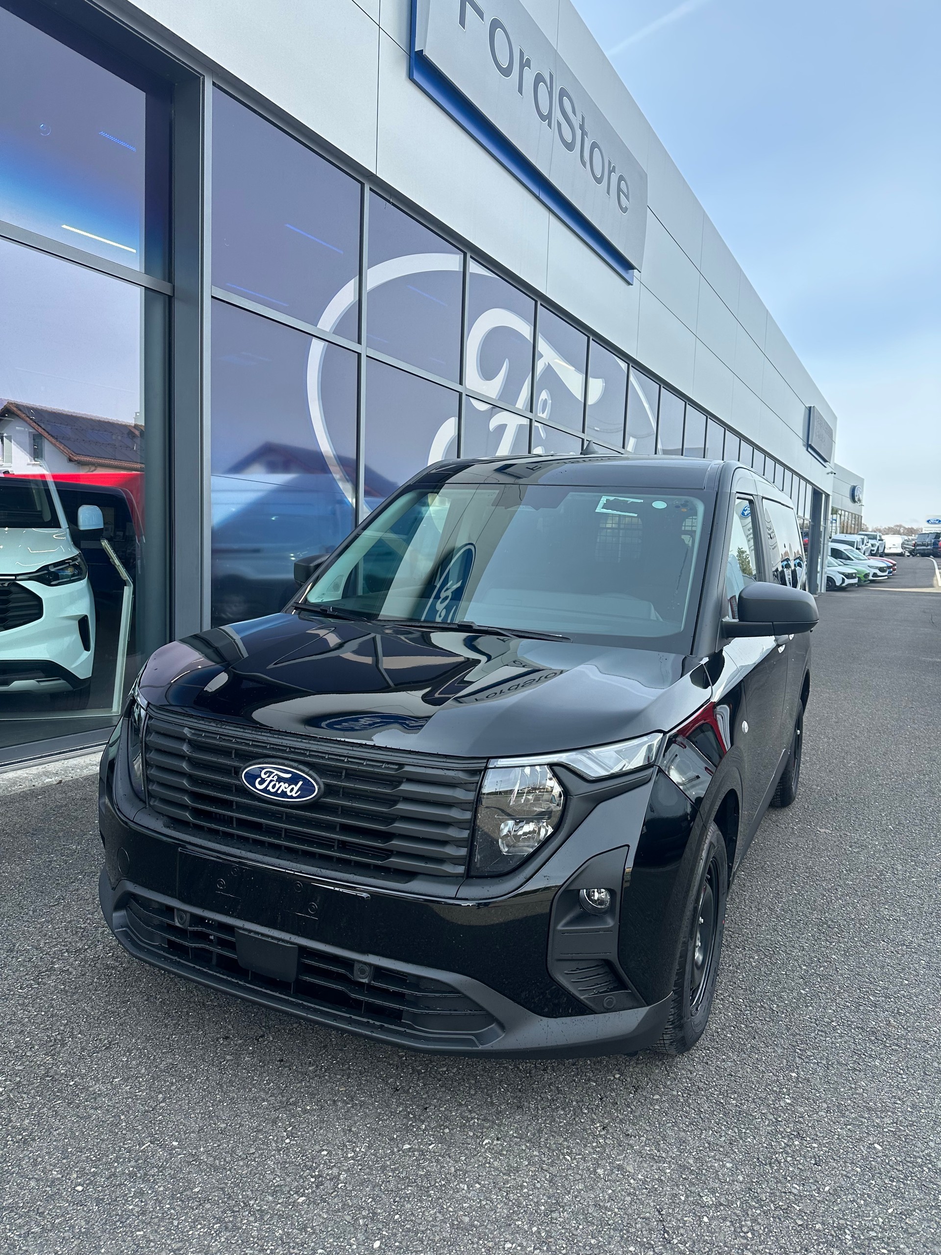 FORD Transit Courier dcab. van 1.0 Trend/125CV/Aut.