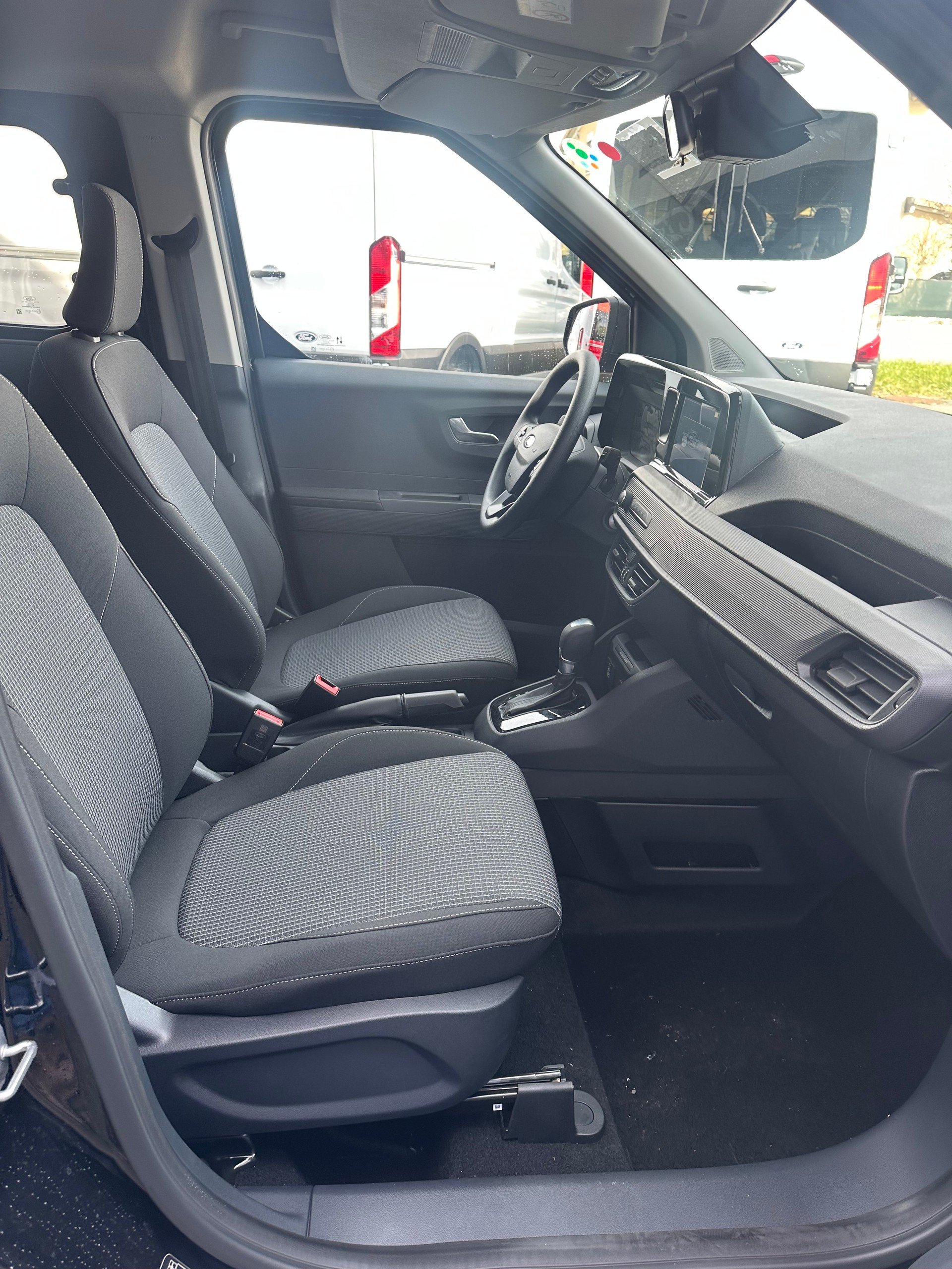 FORD Transit Courier dcab. van 1.0 Trend/125CV/Aut. - 13