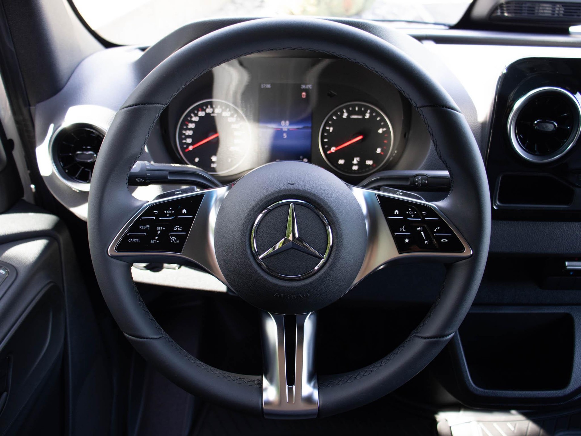 MERCEDES-BENZ Sprinter 317 CDI Kasten PRO Hochdach Standard - 9