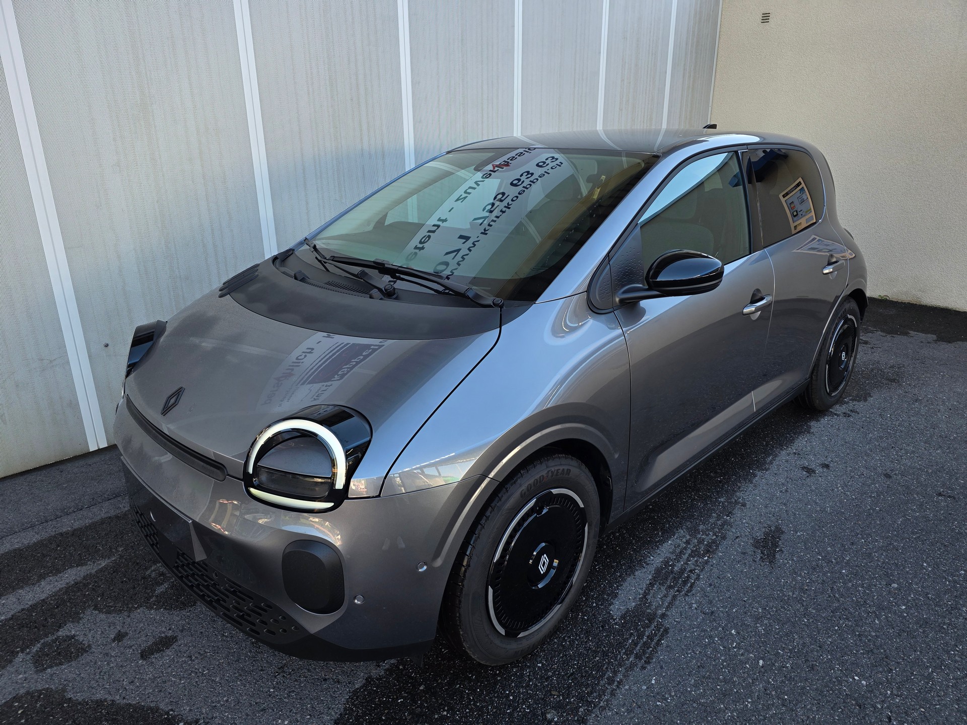RENAULT Twingo E-Tech 27kWh Techno - 2