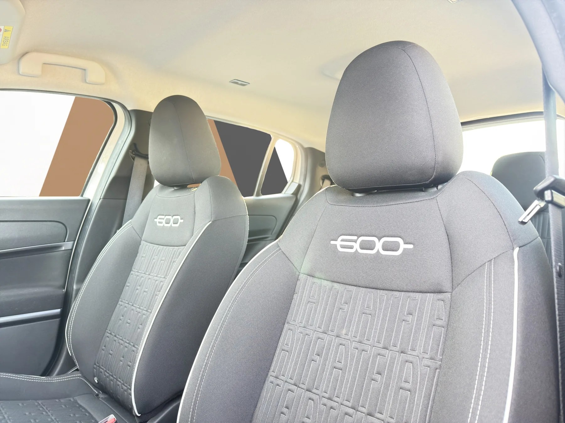 FIAT 600 1.2 Hybrid 145 Cult - 20