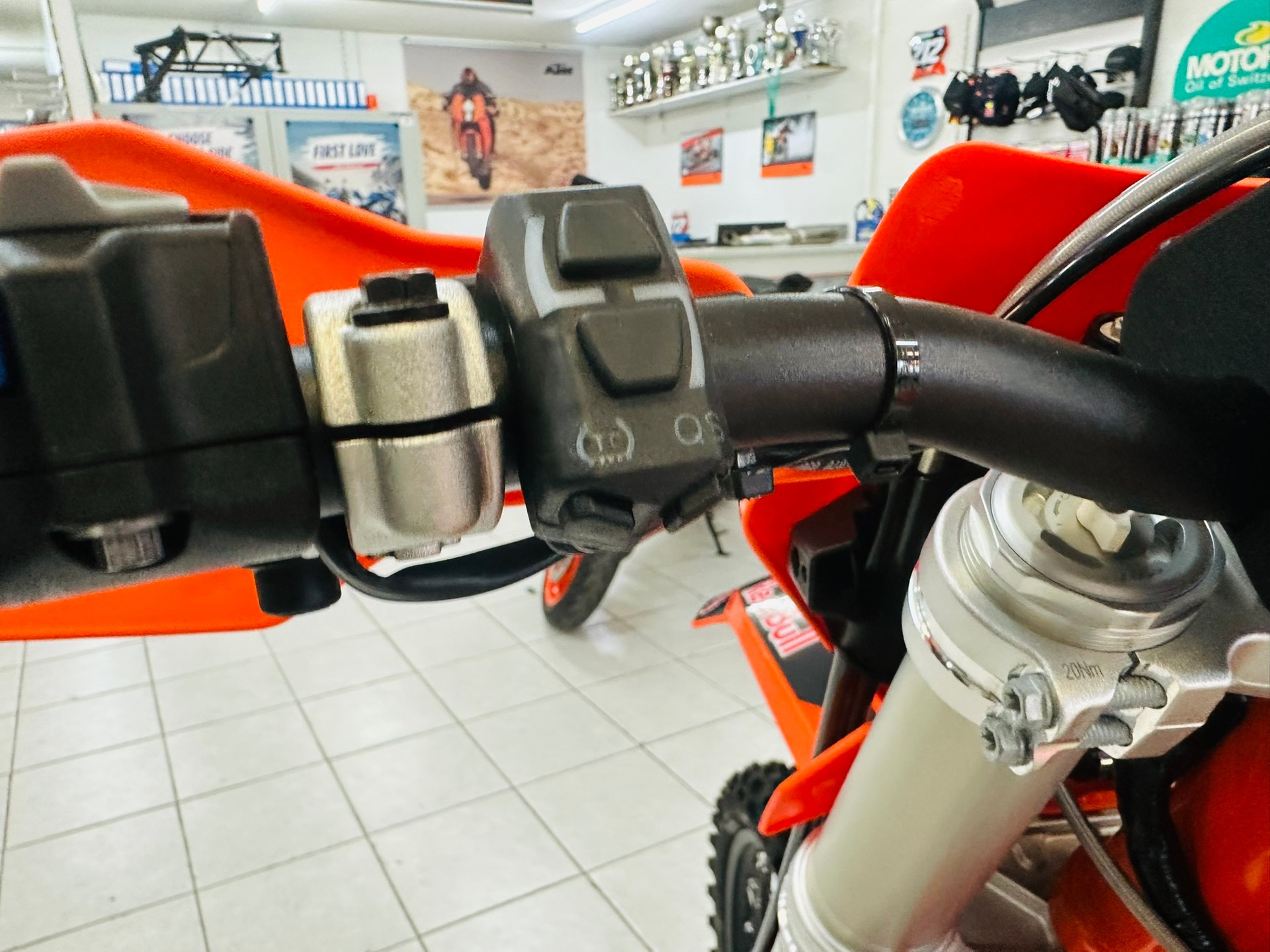 KTM 350 EXC-F Champion Edition - 8
