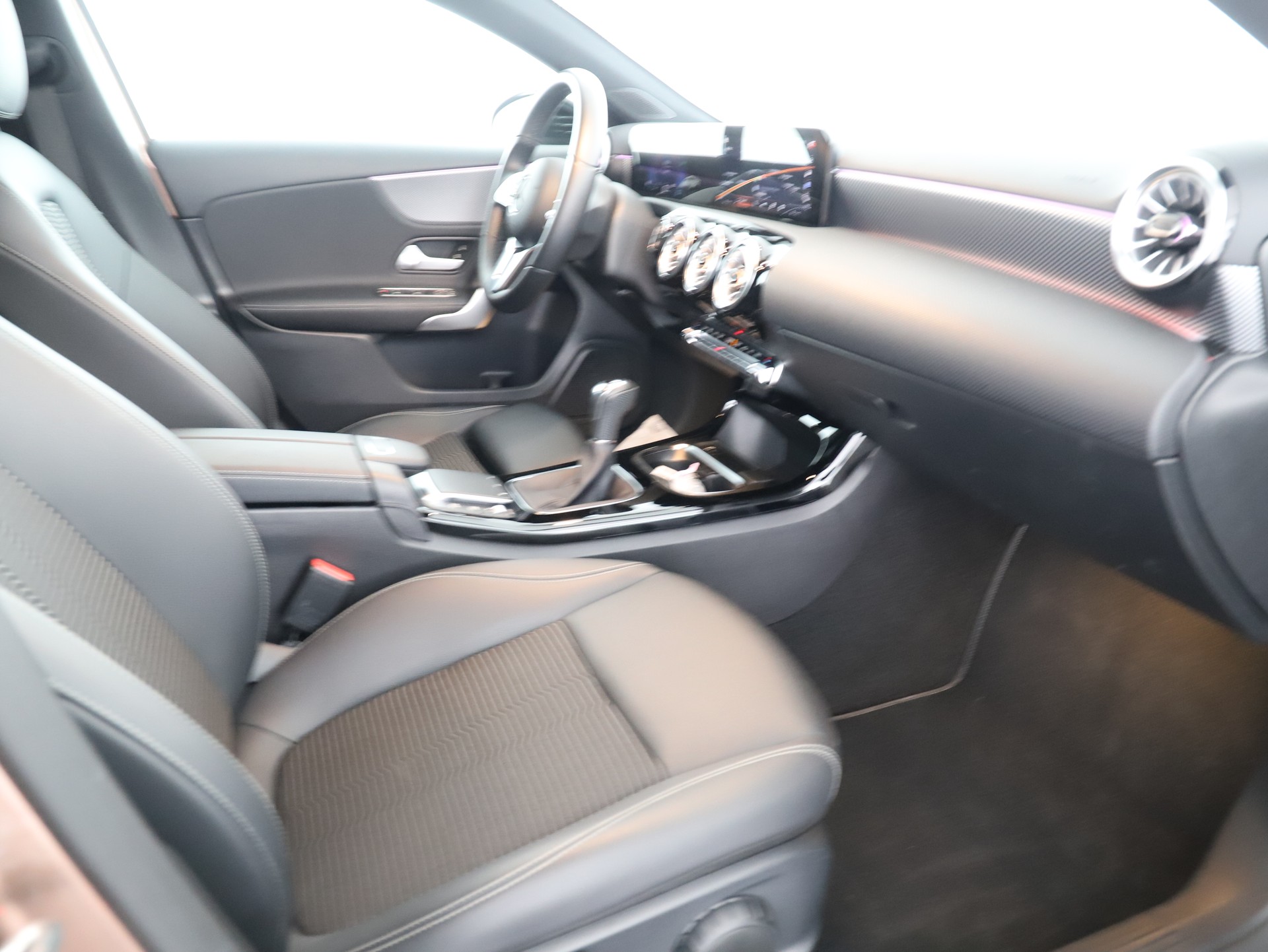 MERCEDES-BENZ A 180 Night Star - 11