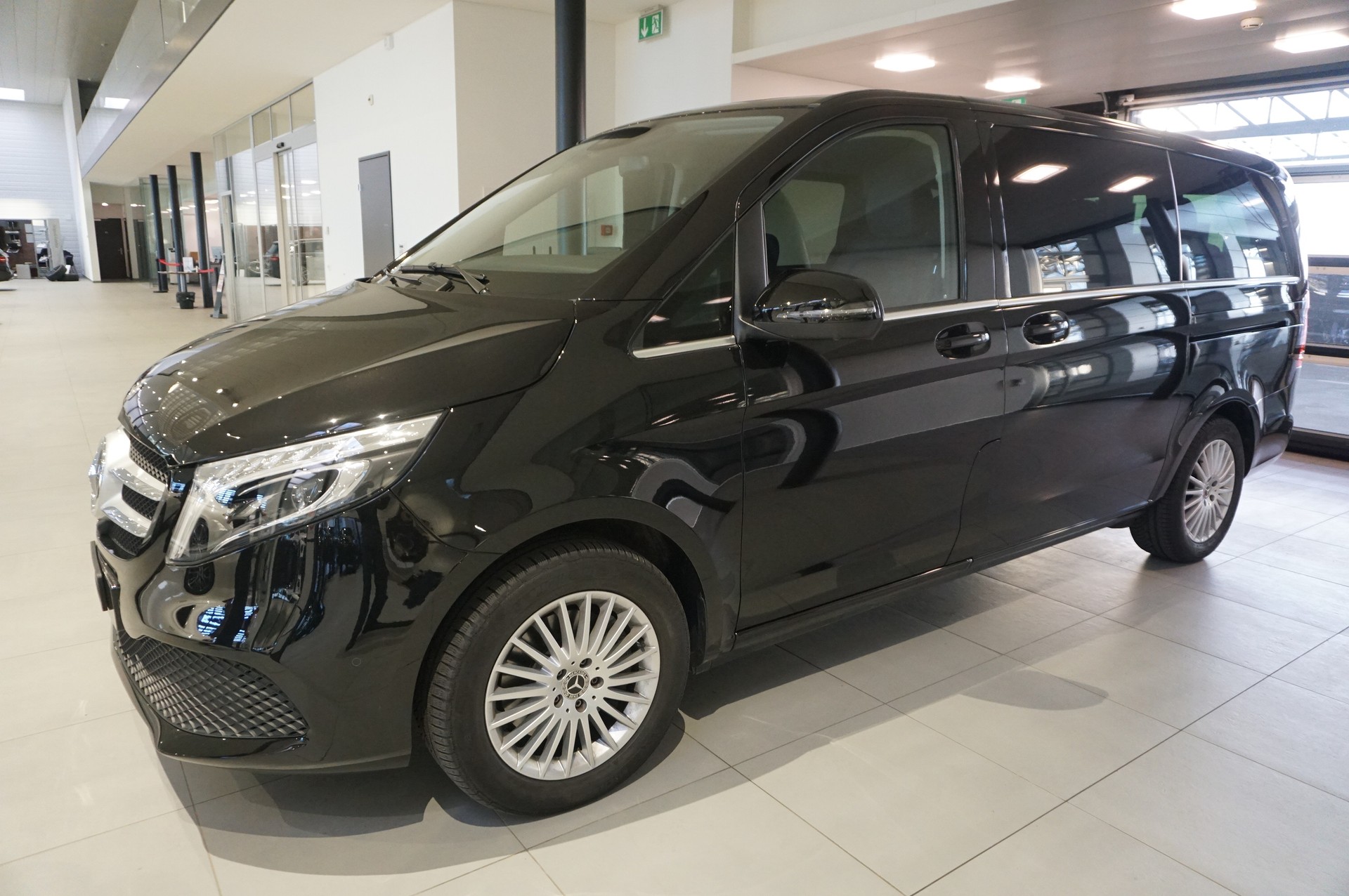 MERCEDES-BENZ V 250 d lang Avantgarde 4Matic G-Tronic