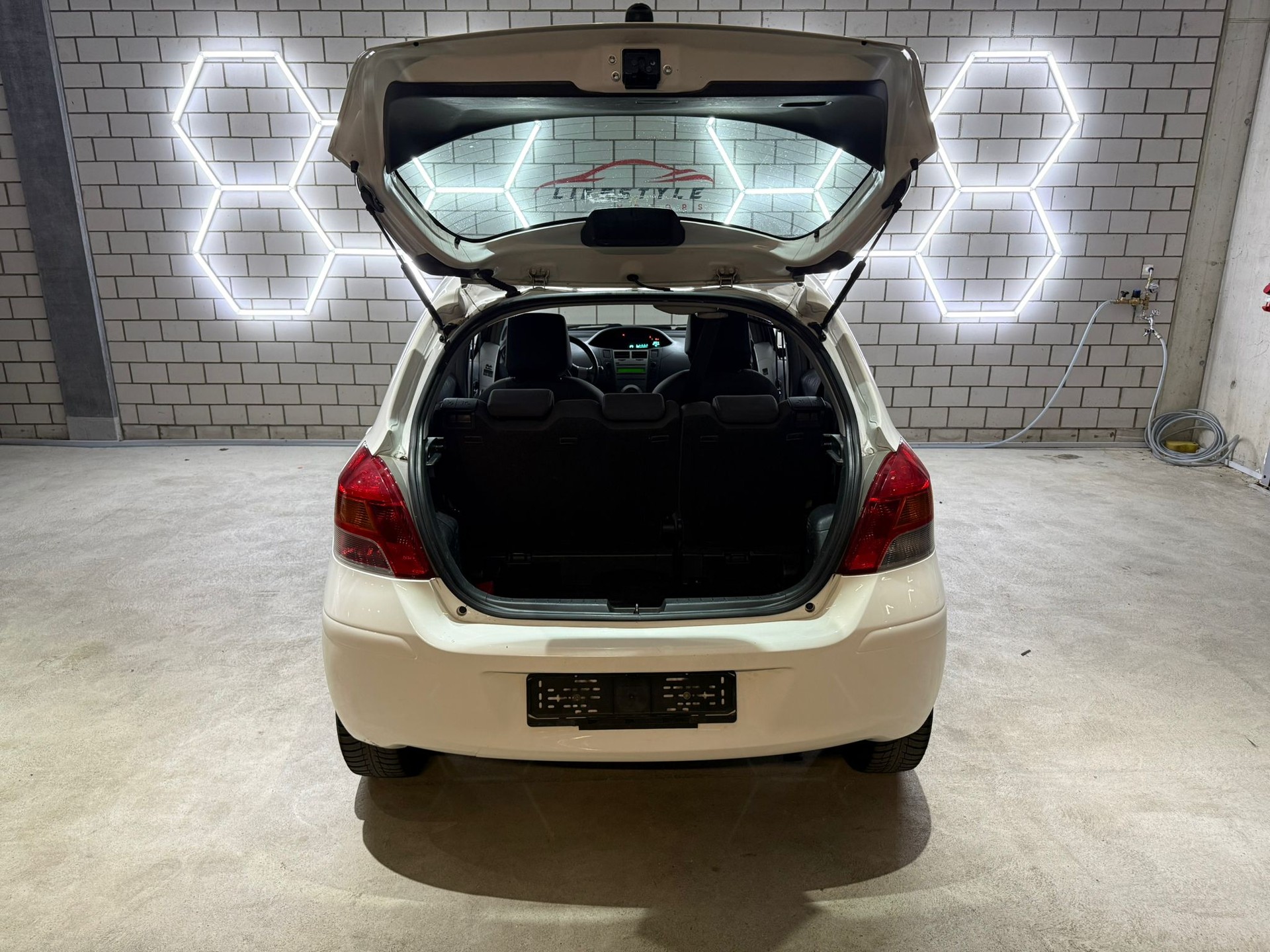 TOYOTA Yaris 1.4 D-4D Linea Luna - 13