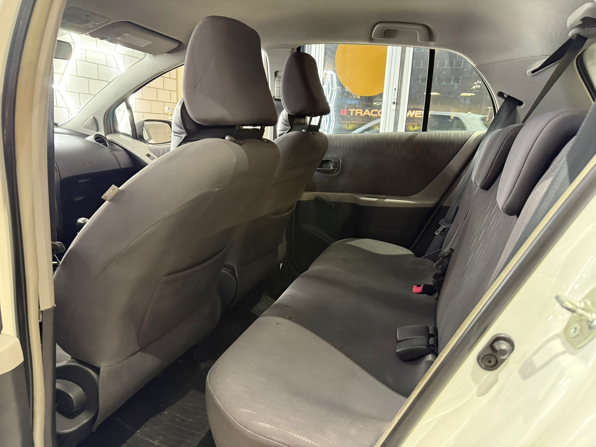 TOYOTA Yaris 1.4 D-4D Linea Luna - 12