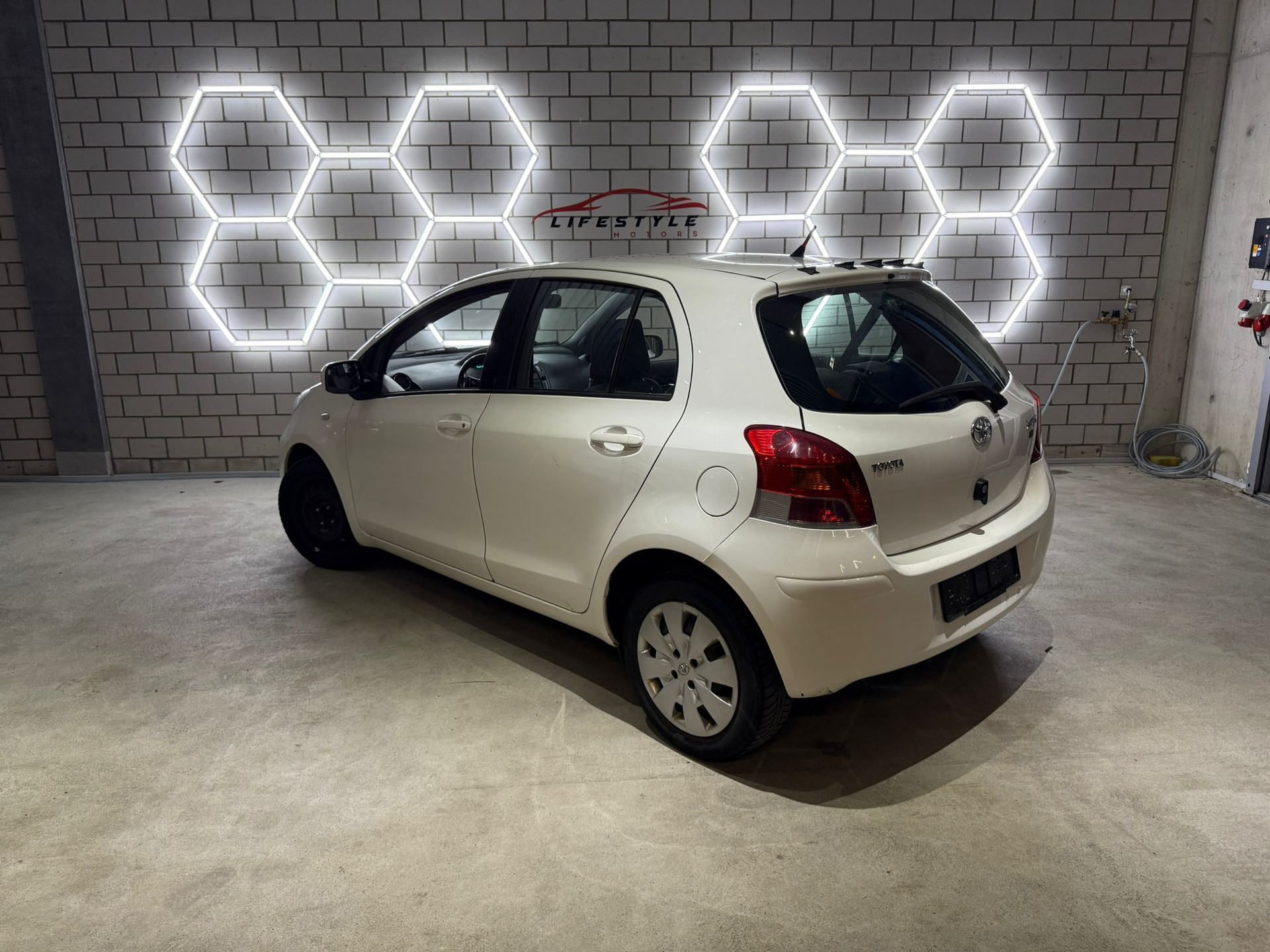 TOYOTA Yaris 1.4 D-4D Linea Luna - 3