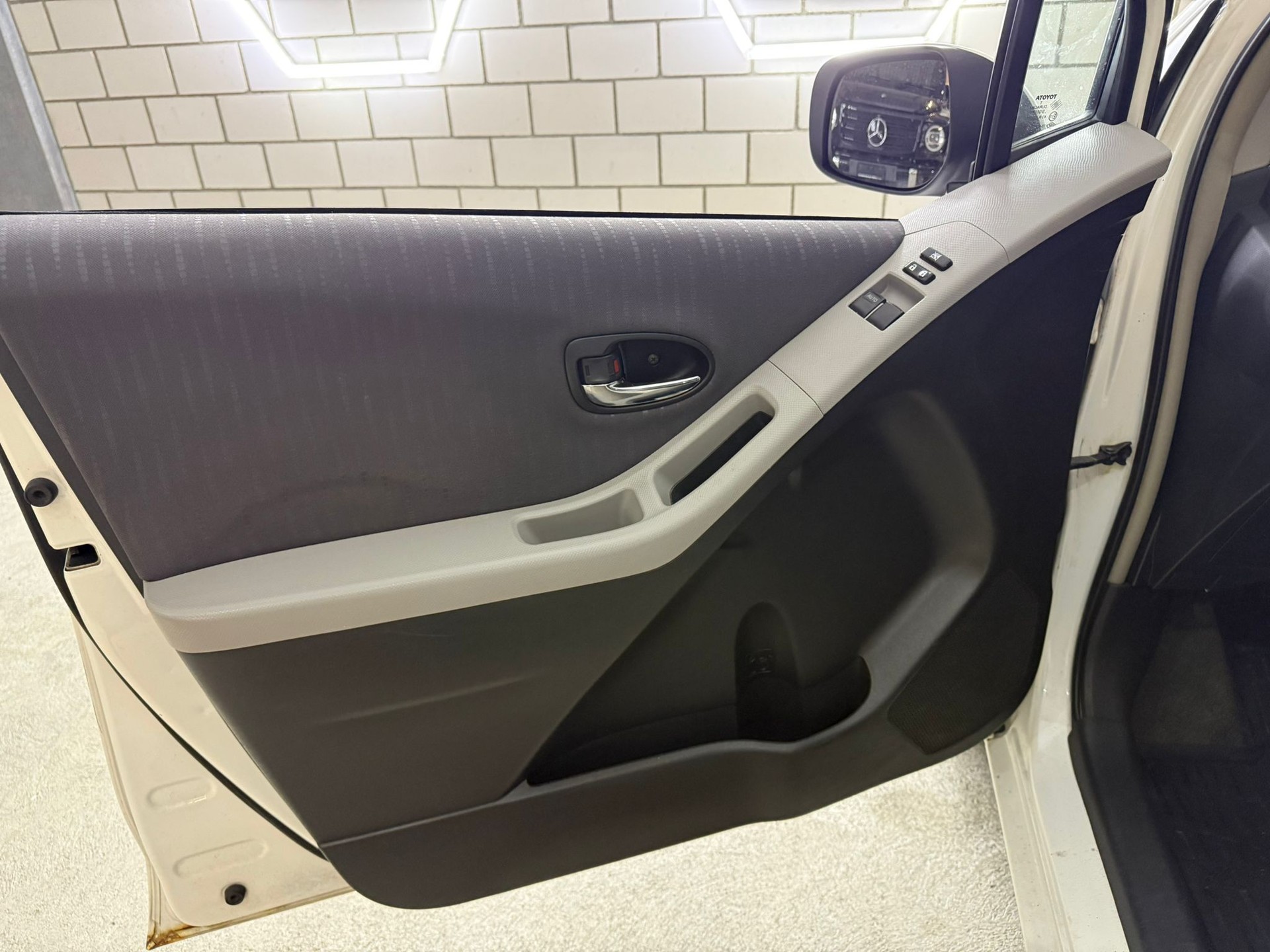 TOYOTA Yaris 1.4 D-4D Linea Luna - 6