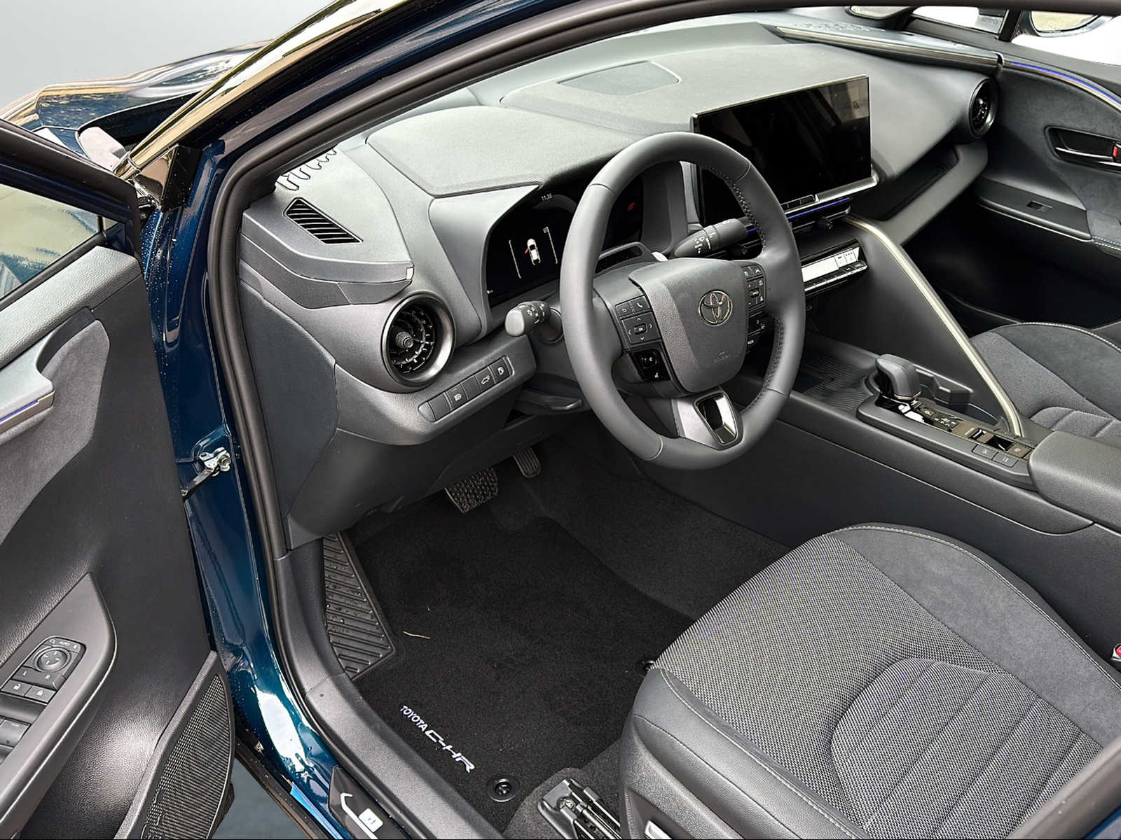TOYOTA C-HR 2.0 HSD CVT Style 4WD - 6