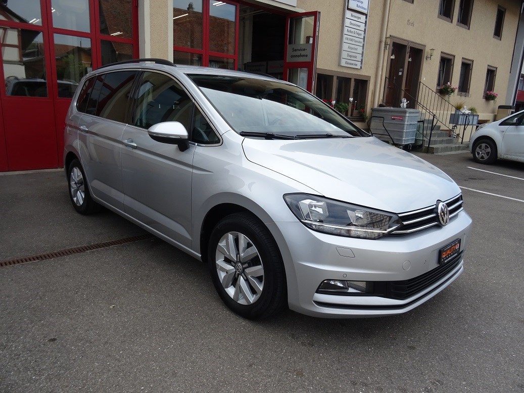 VW Touran 1.6 TDI SCR Comfortline - 2