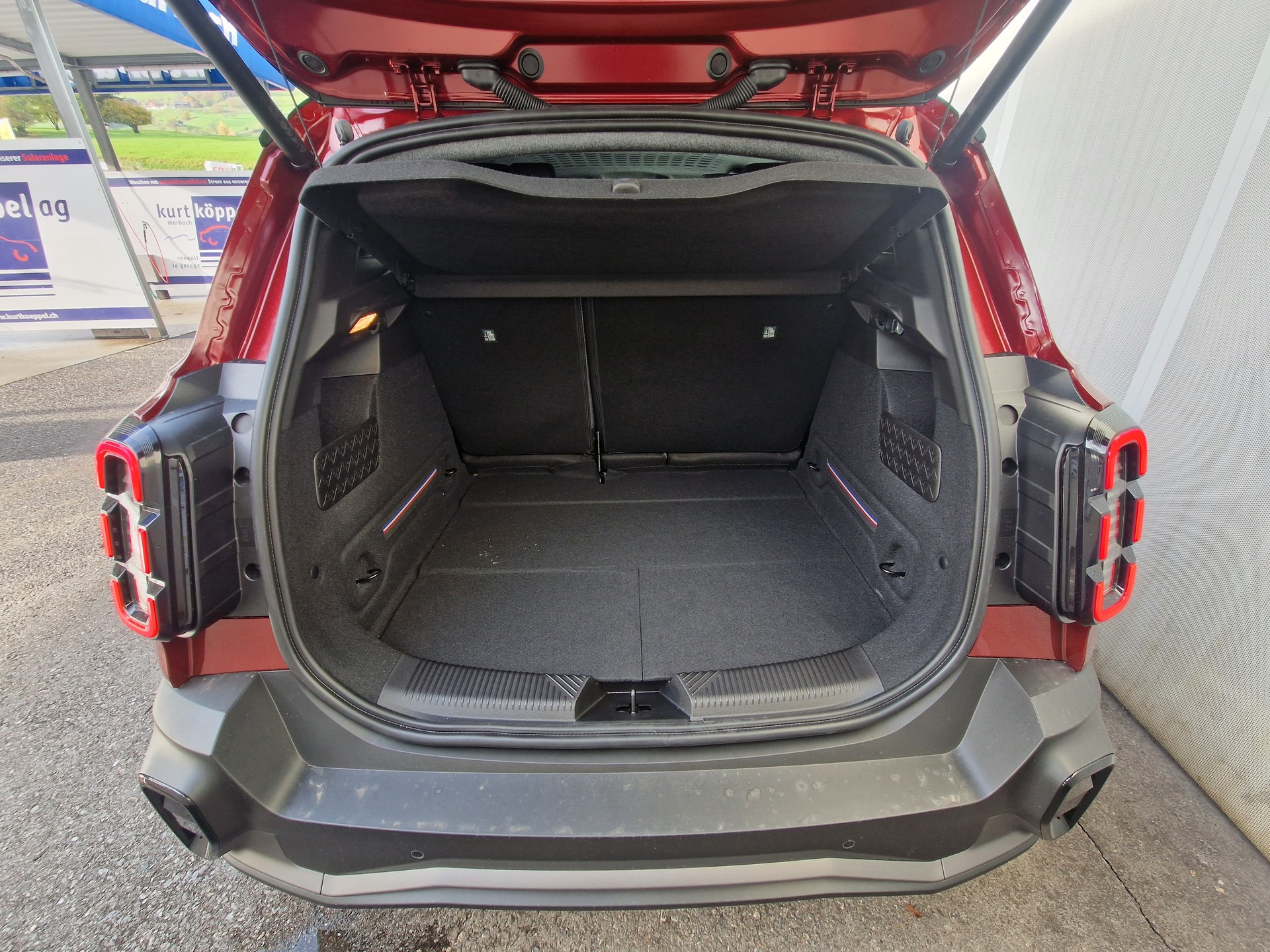 RENAULT R4 E-Tech Comfort Range 52 kWh Techno - 4