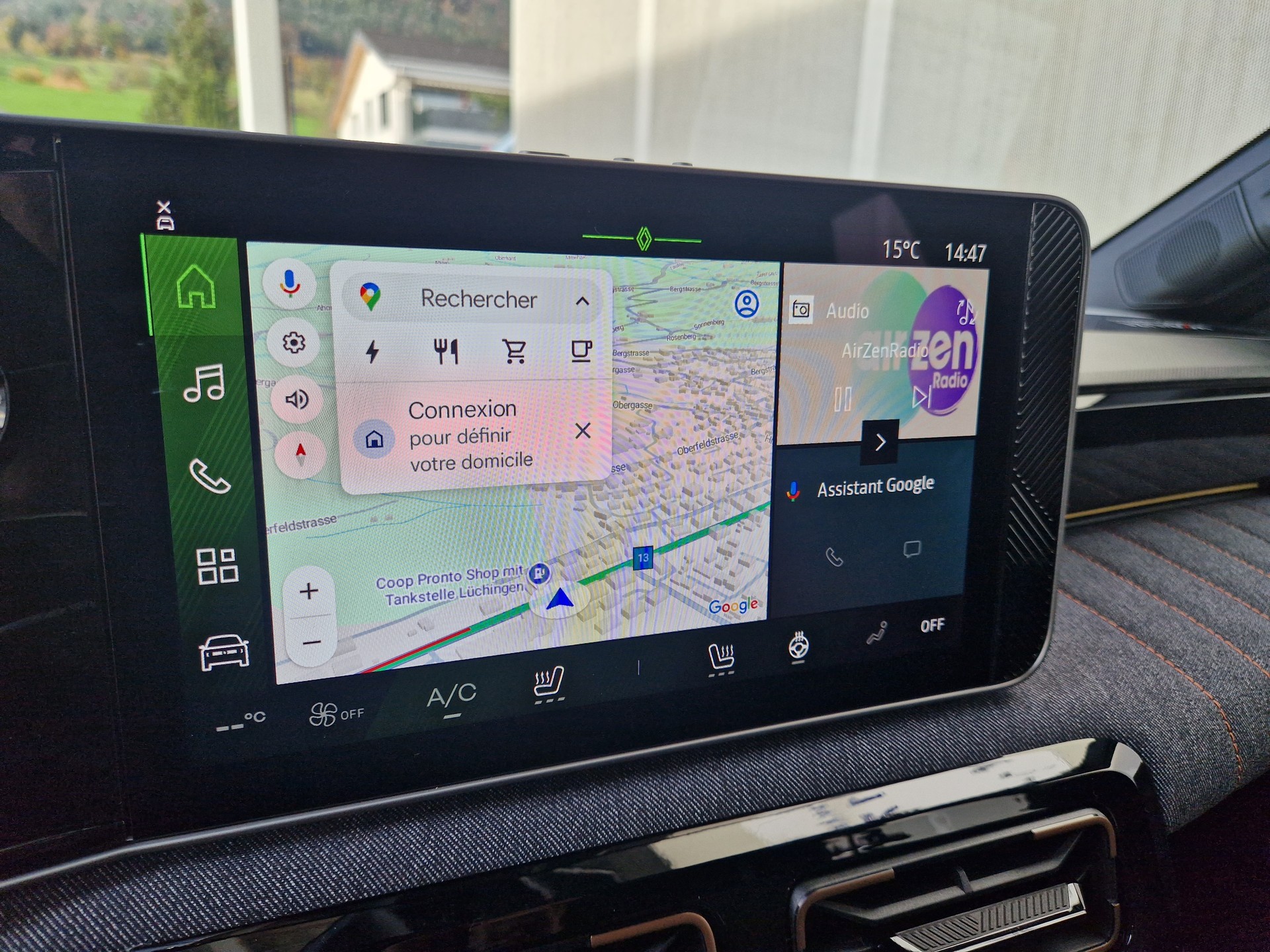 RENAULT R4 E-Tech Comfort Range 52 kWh Techno - 12