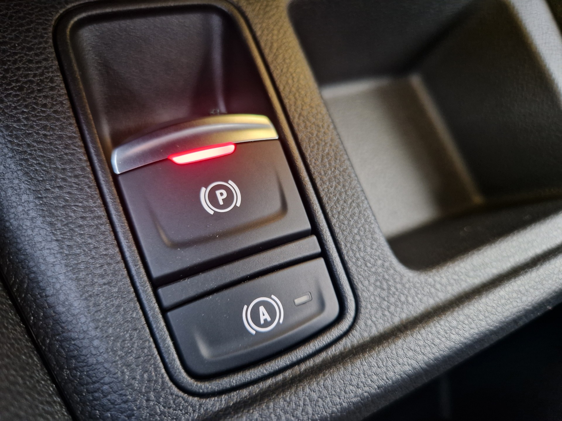 RENAULT R4 E-Tech Comfort Range 52 kWh Techno - 10