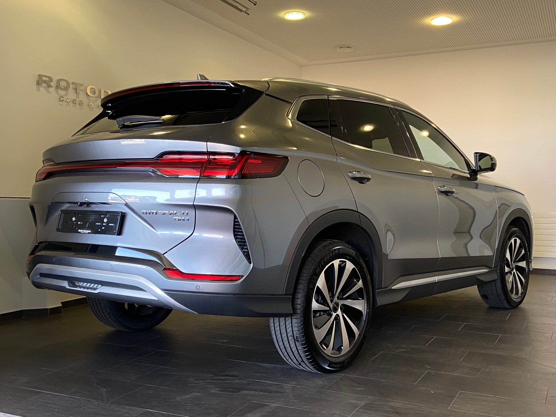 BYD Seal U DM-i Comfort - 2