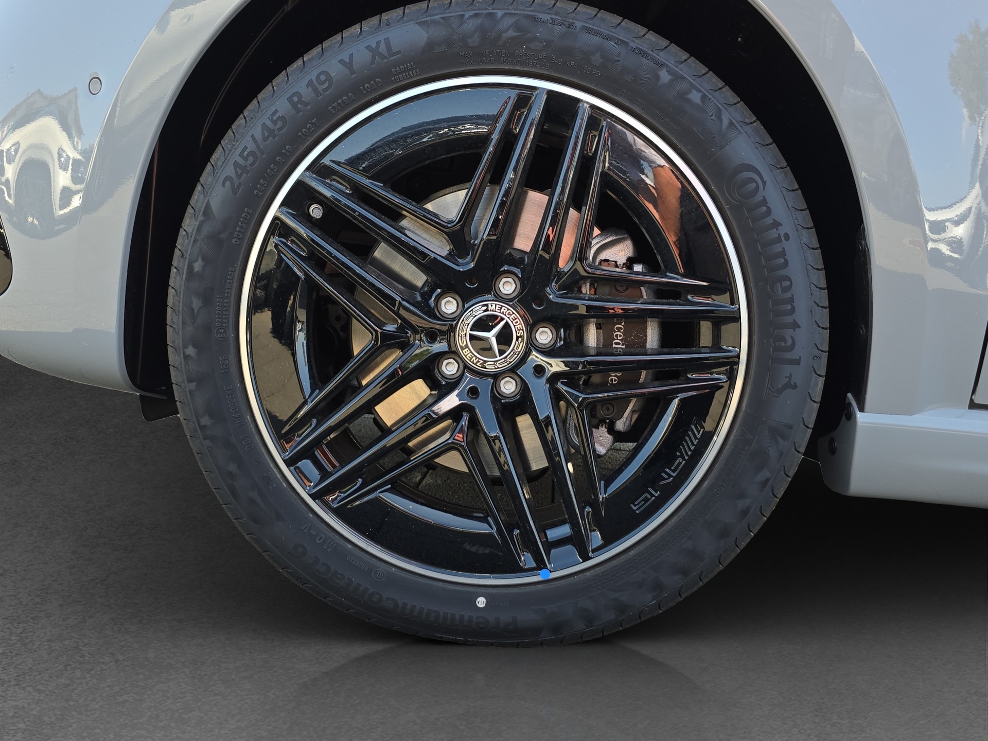 MERCEDES-BENZ V 300 d lang 4Matic Swiss Edition 9G-Tronic - 13