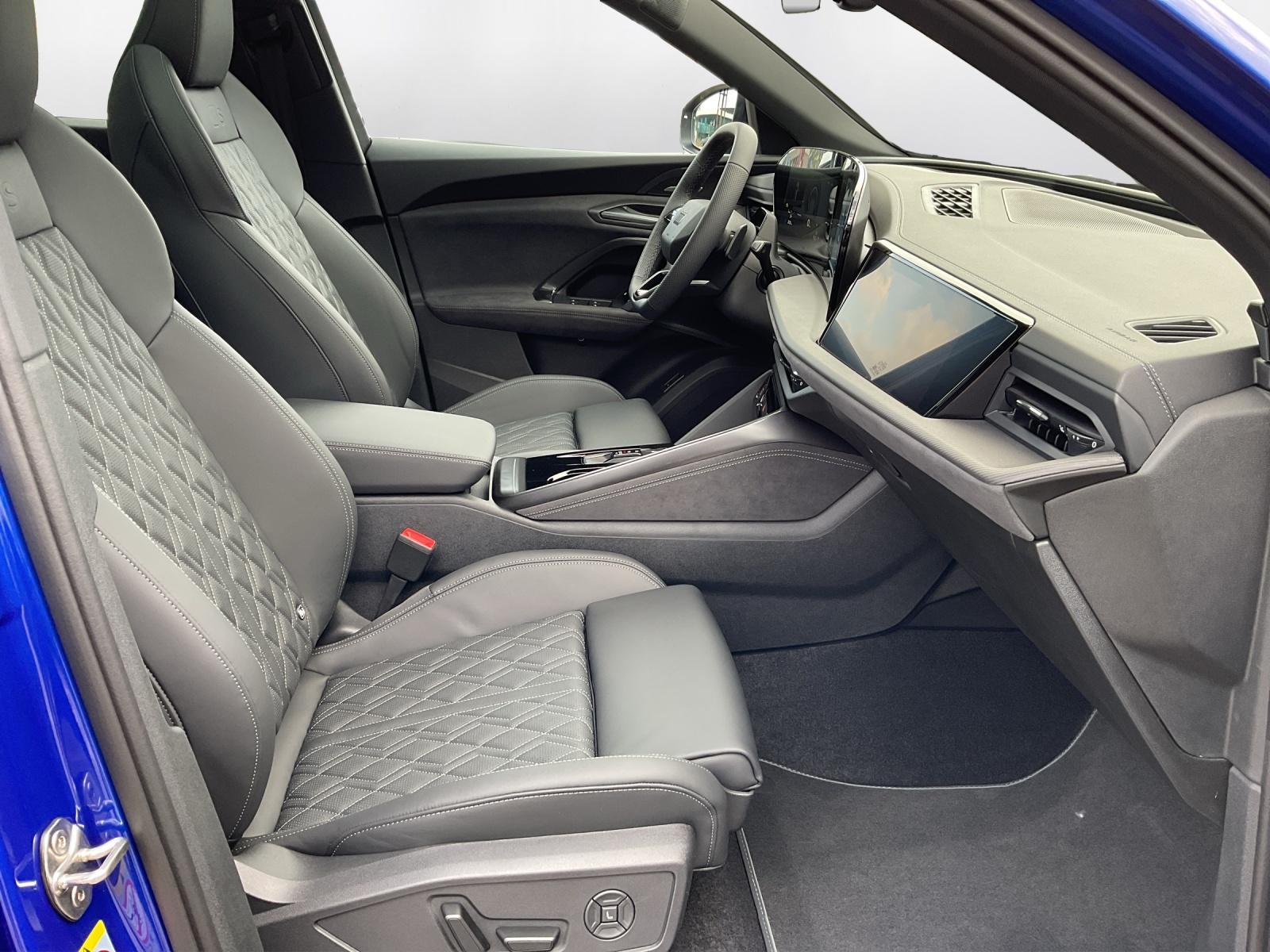 AUDI SQ5 TFSI quattro S-tronic - 14