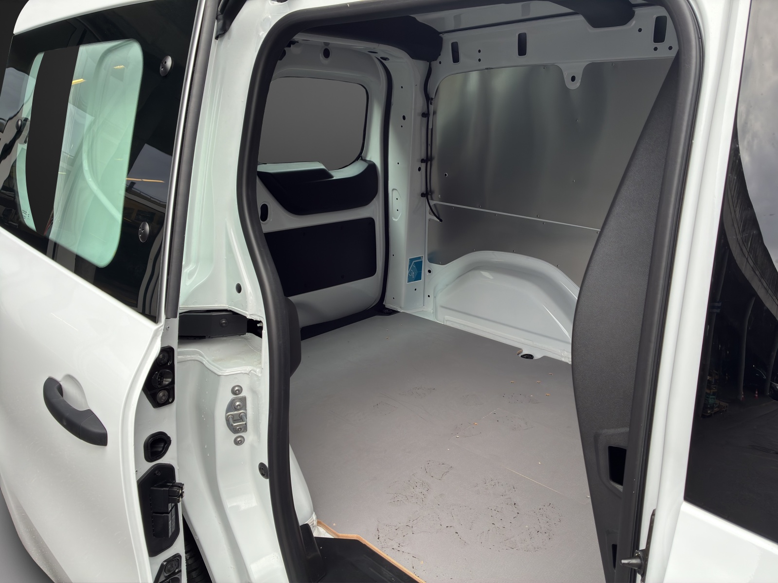 MERCEDES-BENZ eCitan 45kWh Base - 11