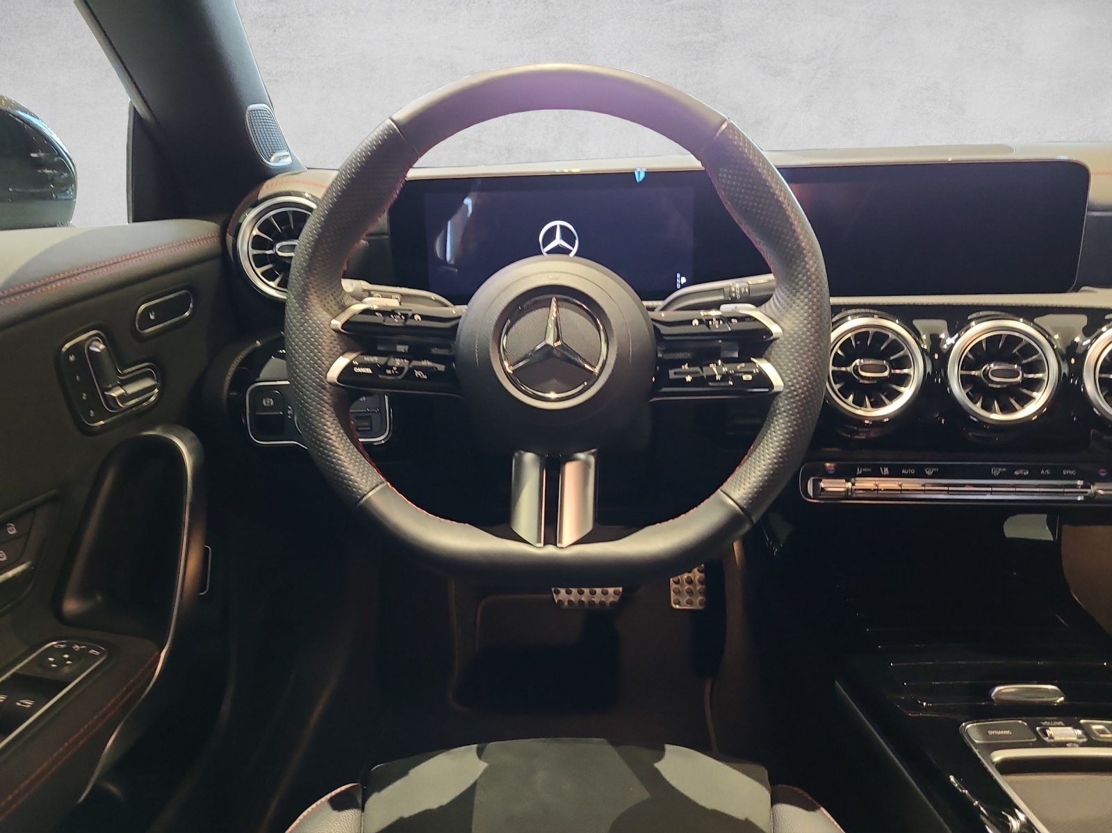 MERCEDES-BENZ CLA Shooting Brake 250 4Matic 8G-DCT - 13