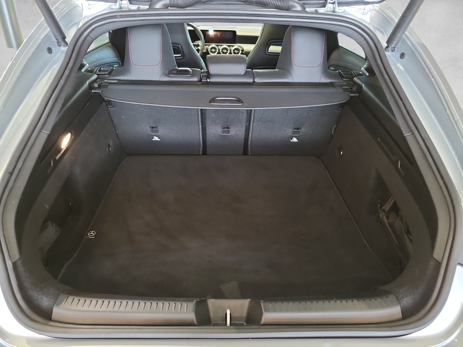 MERCEDES-BENZ CLA Shooting Brake 250 4Matic 8G-DCT - 14