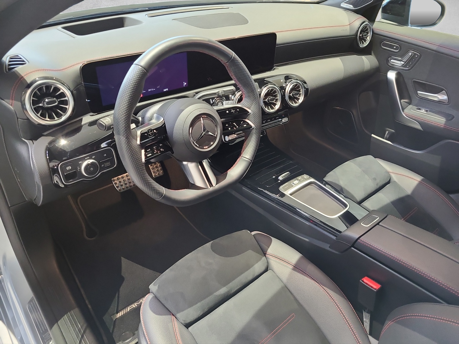 MERCEDES-BENZ CLA Shooting Brake 250 4Matic 8G-DCT - 7