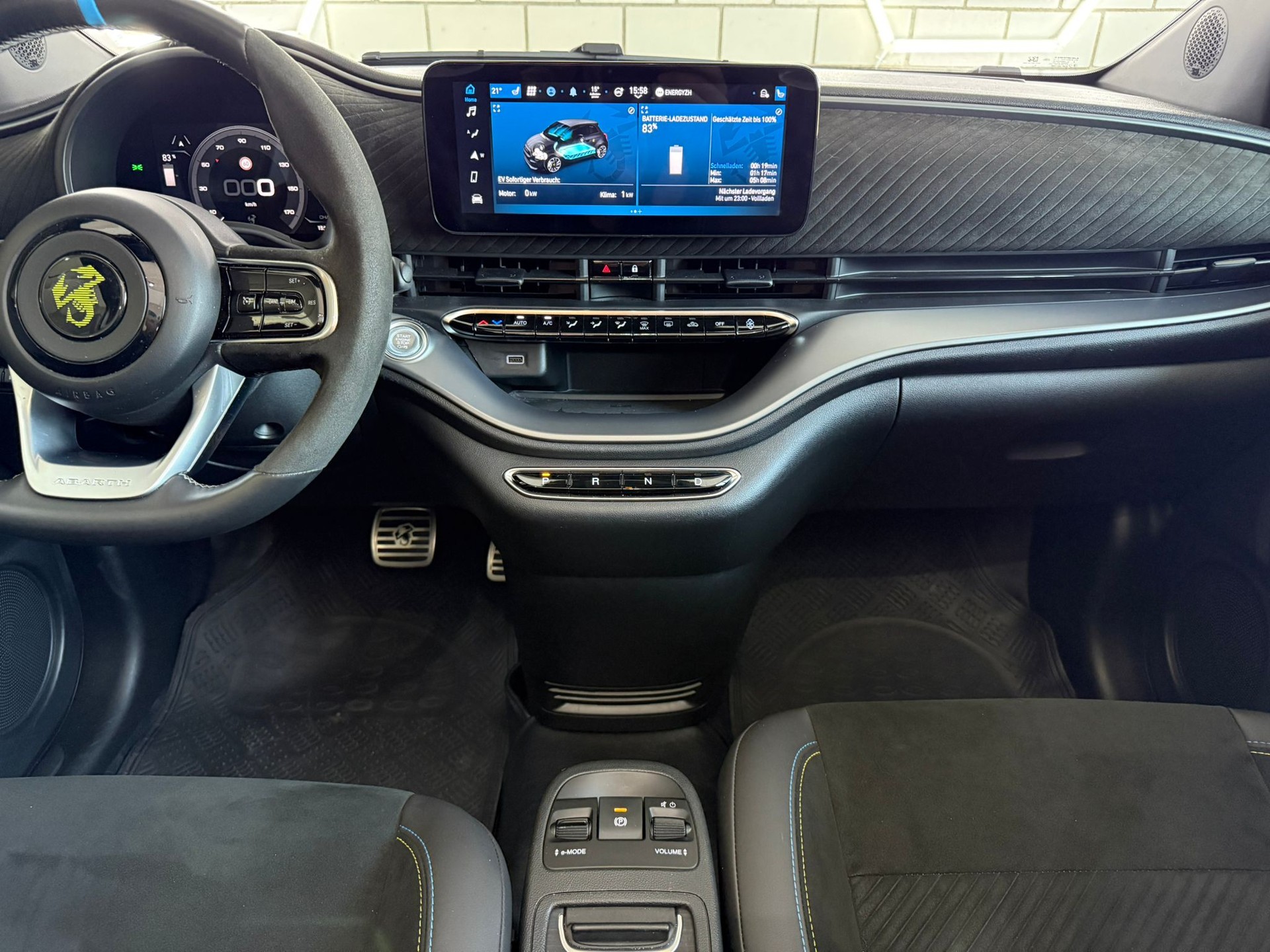 FIAT Abarth Cabrio 500e Turismo - 10