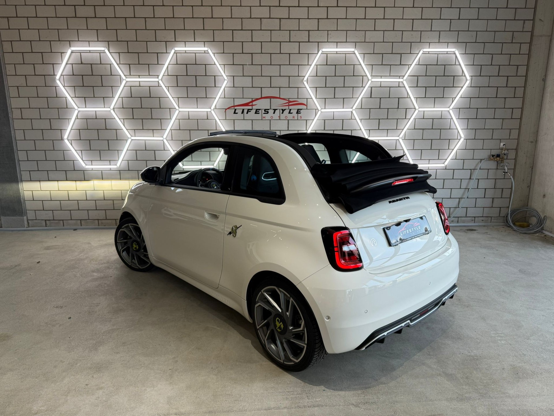 FIAT Abarth Cabrio 500e Turismo - 3