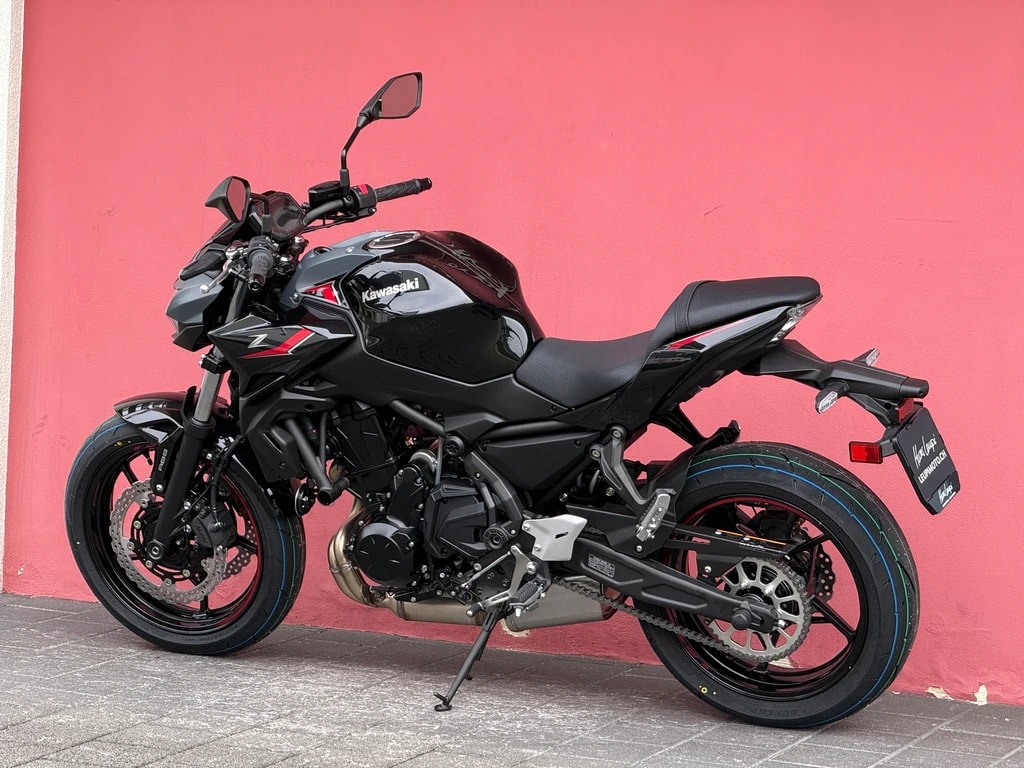 KAWASAKI Z 650 (35kW) - 10