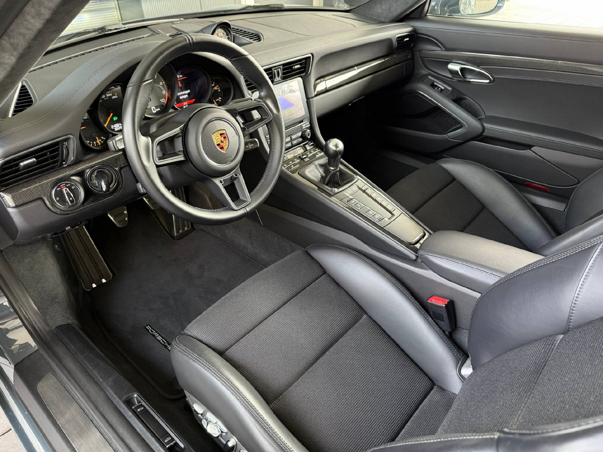 PORSCHE 911 Coupé 4.0 GT3-5