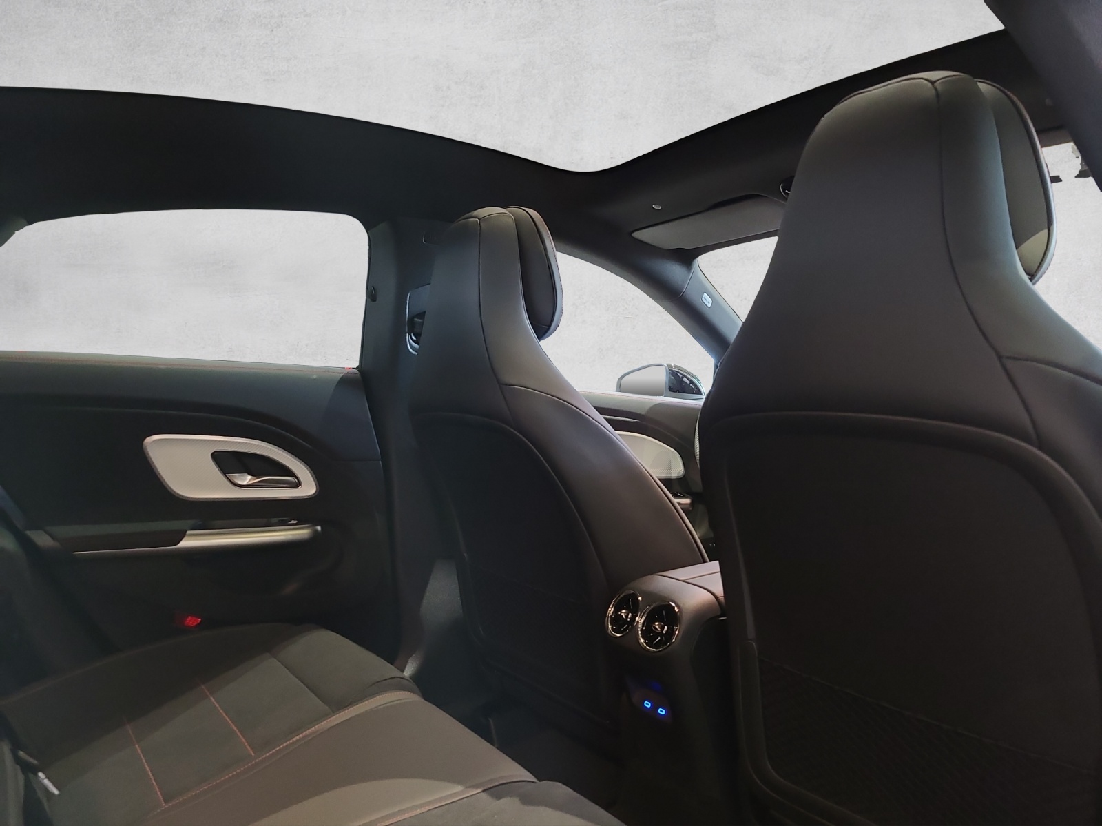 MERCEDES-BENZ CLA 220 AMG Line 7G-DCT 4Matic - 15