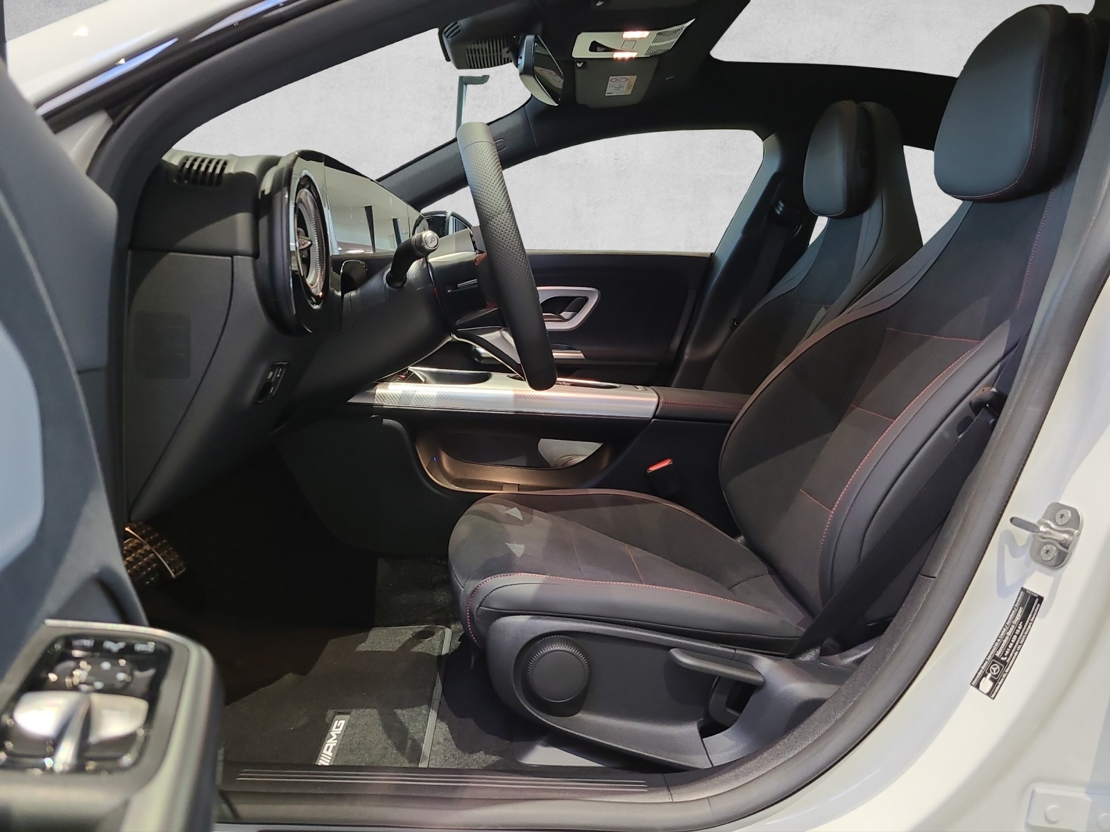 MERCEDES-BENZ CLA 220 AMG Line 7G-DCT 4Matic - 8