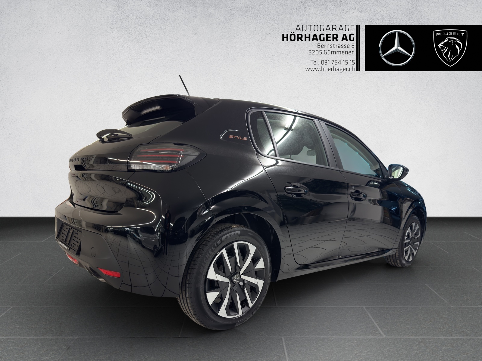 PEUGEOT 208 1.2 PureTech Style - 3