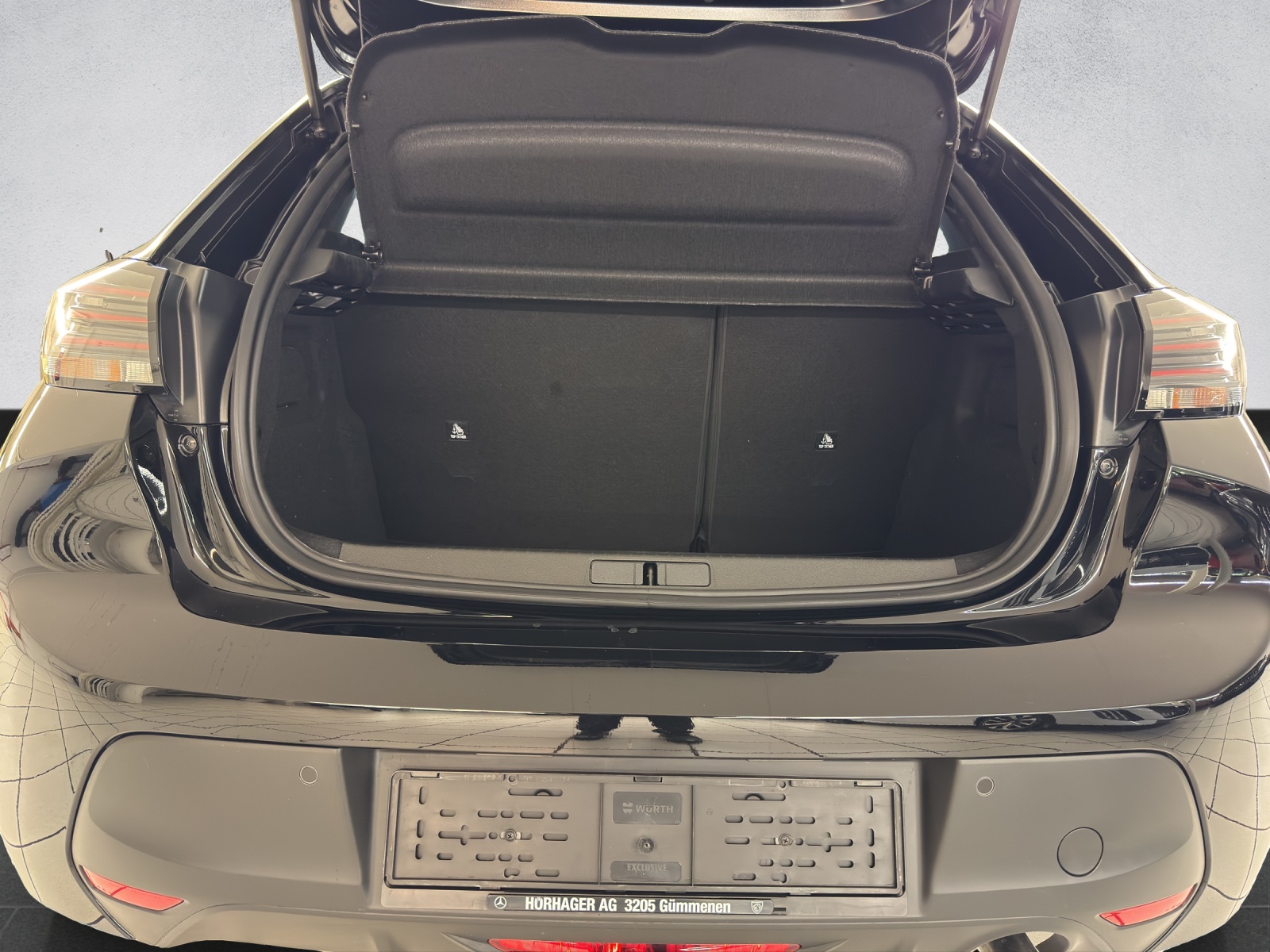 PEUGEOT 208 1.2 PureTech Style - 17