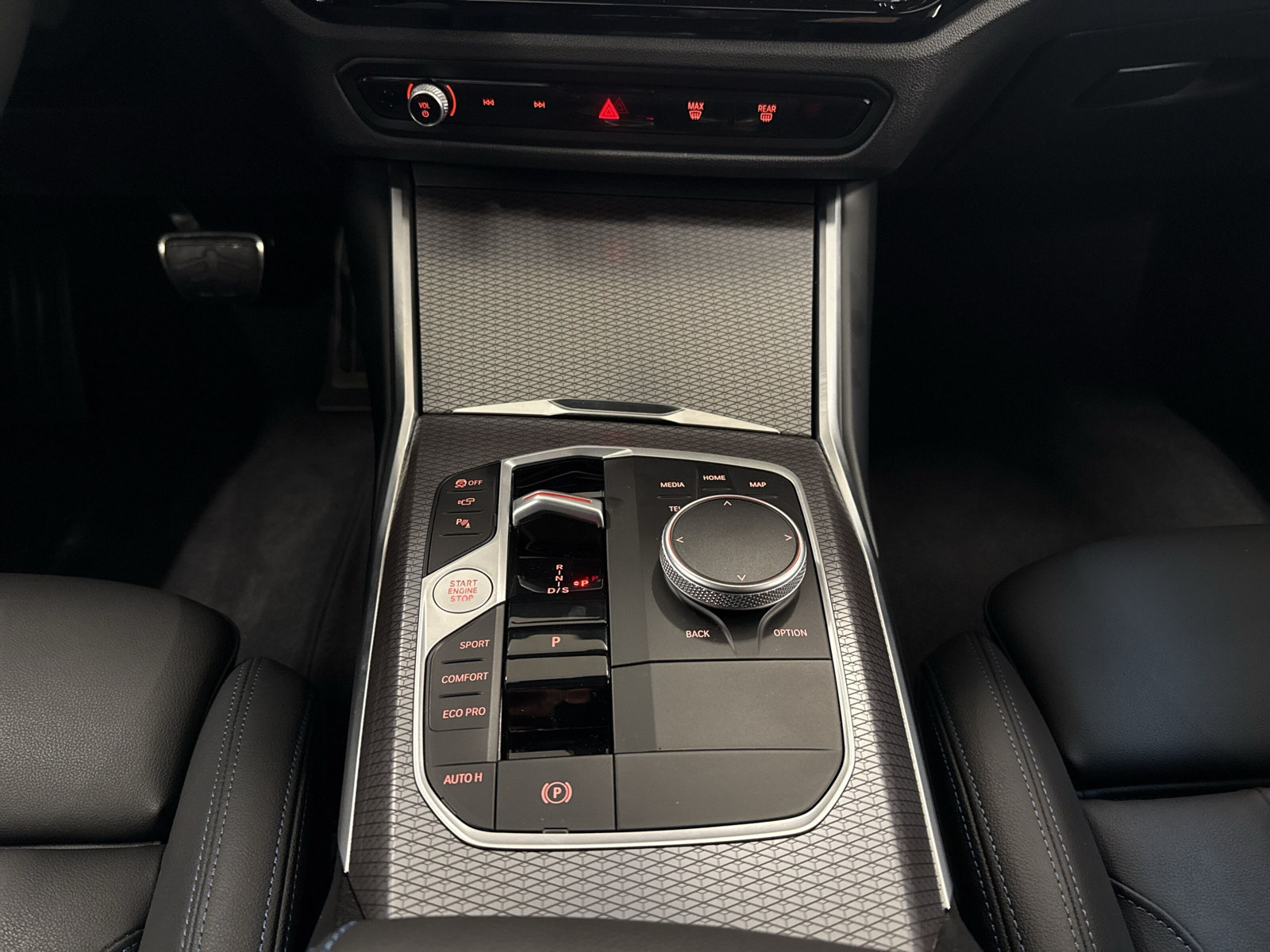 BMW 320d xDrive 48V Touring Steptronic M Sport - 13