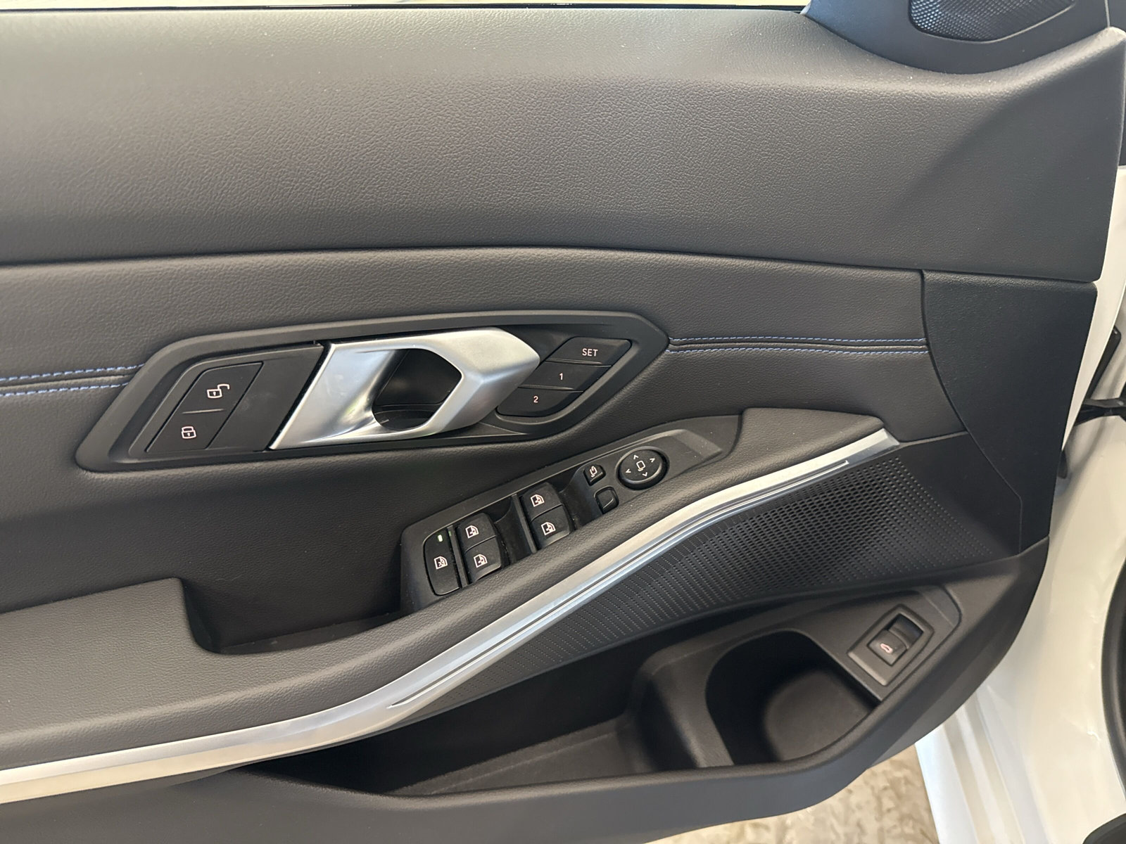 BMW 320d xDrive 48V Touring Steptronic M Sport - 17