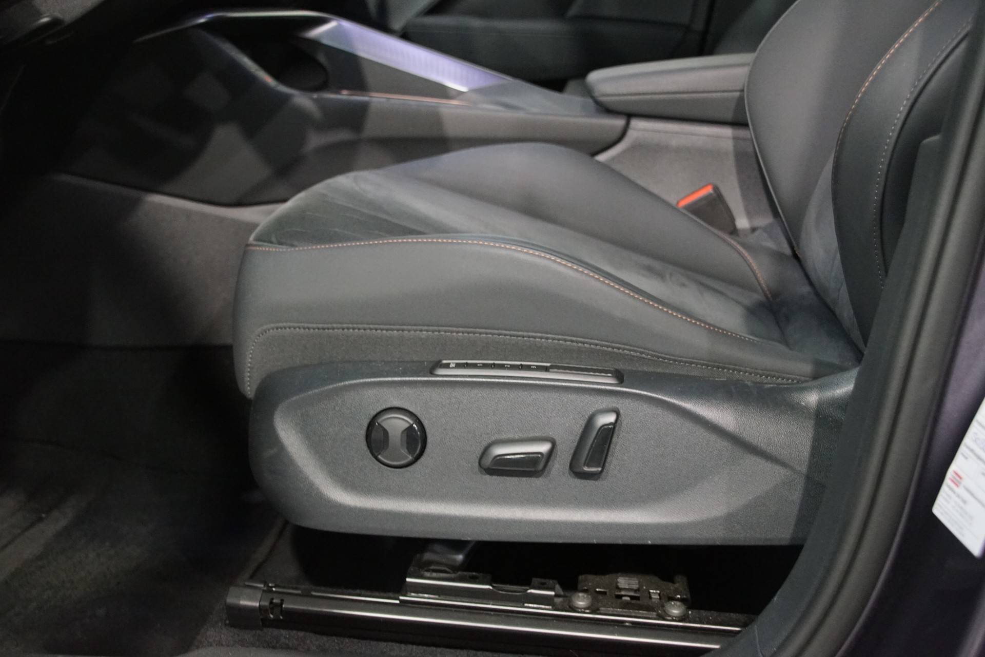CUPRA Terramar 1.5 eHybrid DSG VZ - 14