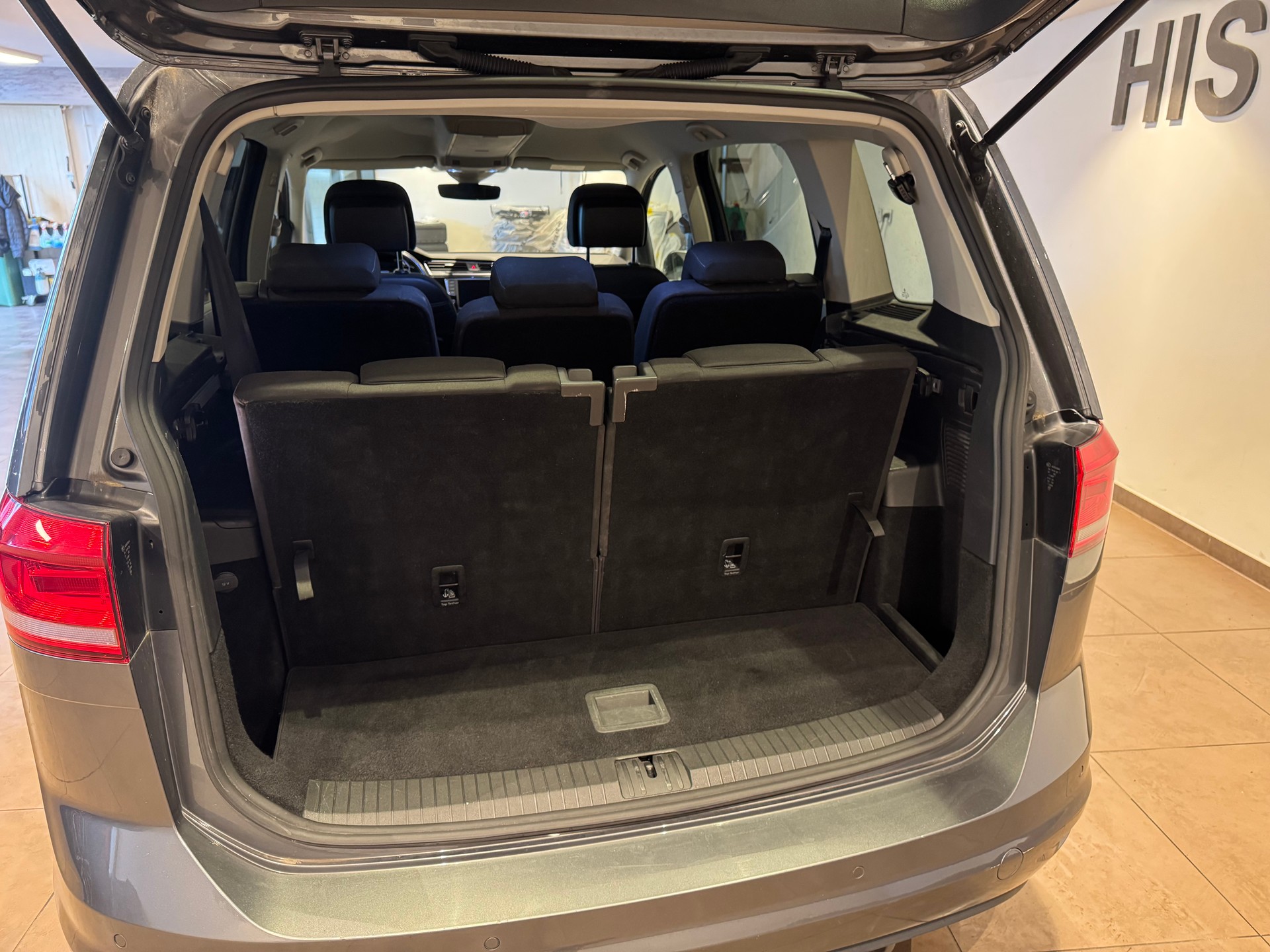 VW Touran 2.0 TDI SCR Comfortline DSG - 6