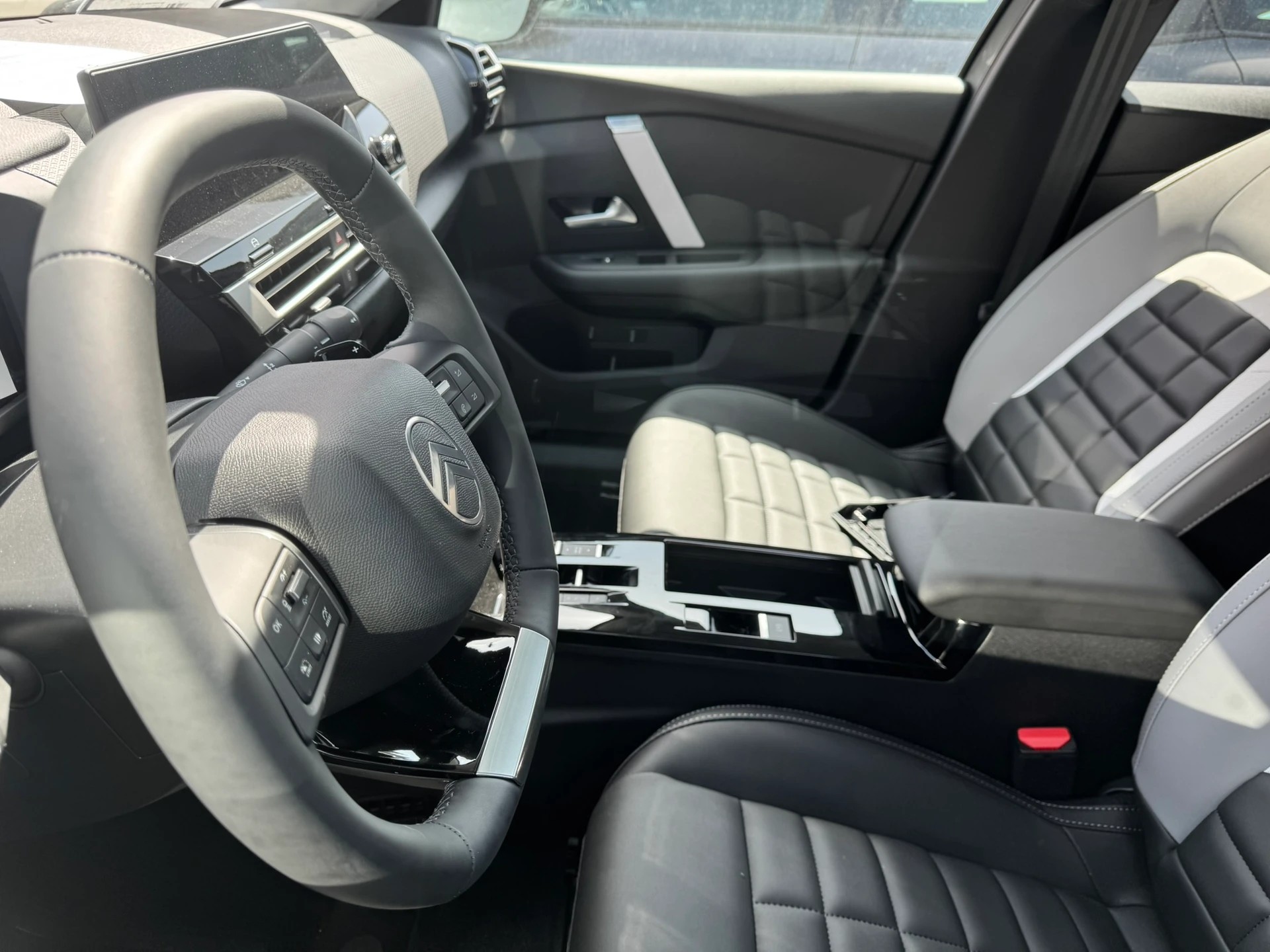 CITROEN C4 HEV Max e-DCS6 - 6