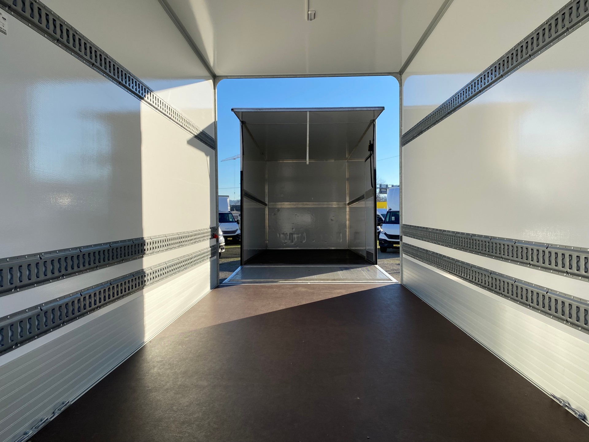 IVECO Daily 35 S 18 Durchladesystem mit 2 x Hebebühne ( AZ ) - 6