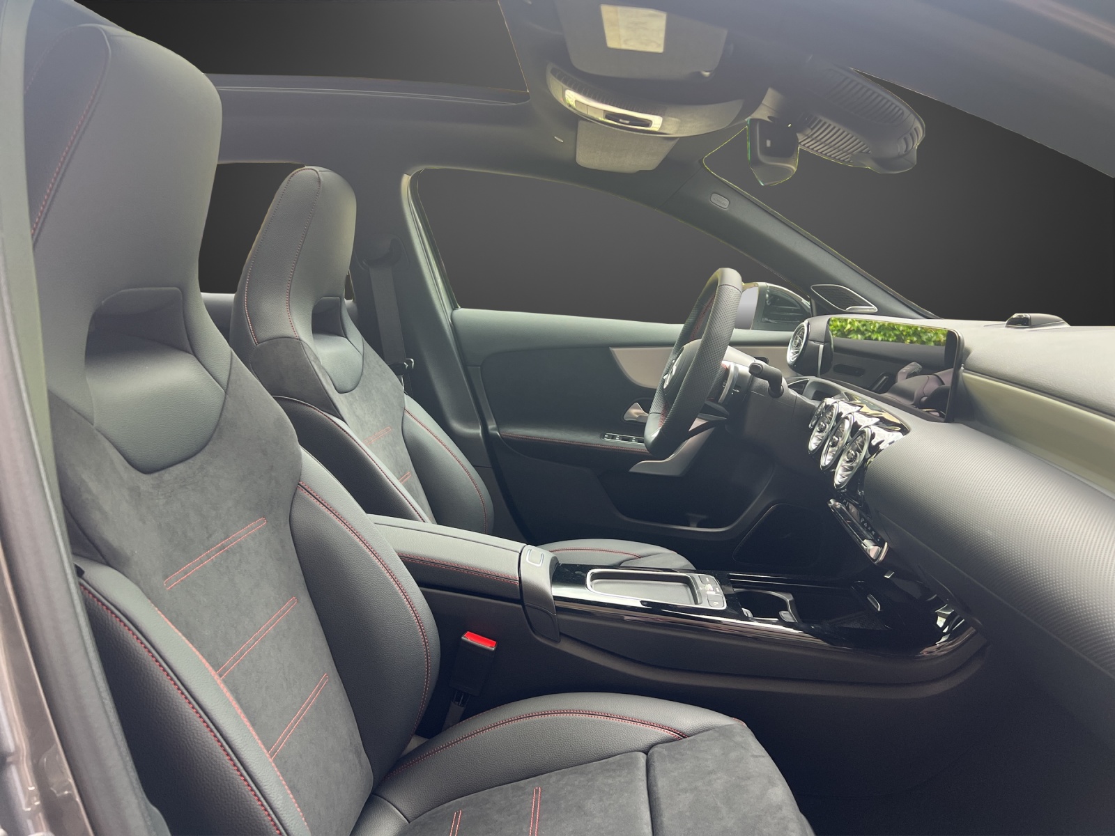 MERCEDES-BENZ A 250 4Matic 8G-DCT - 13