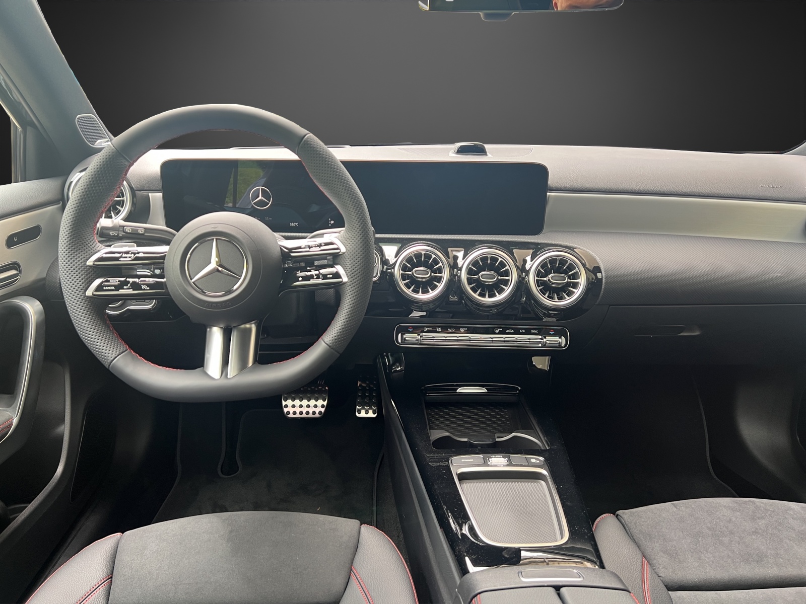 MERCEDES-BENZ A 250 4Matic 8G-DCT - 11