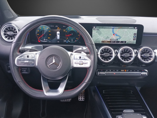 MERCEDES-BENZ GLB 200 AMG Line 4M - 9