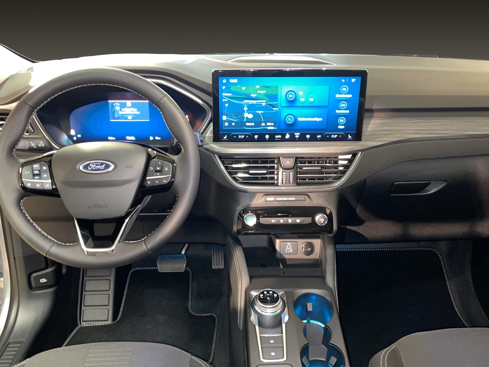 FORD Kuga 2.5 Hybrid Active 4x4 - 7