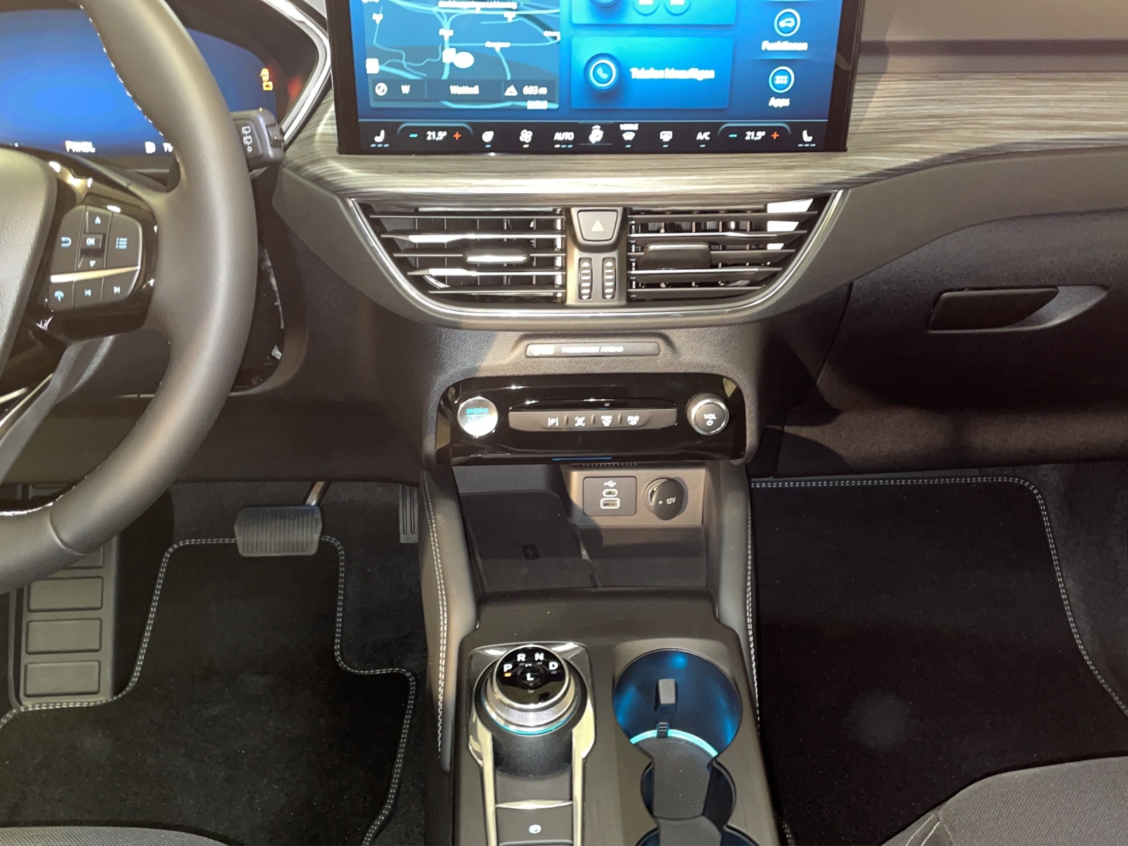 FORD Kuga 2.5 Hybrid Active 4x4 - 9