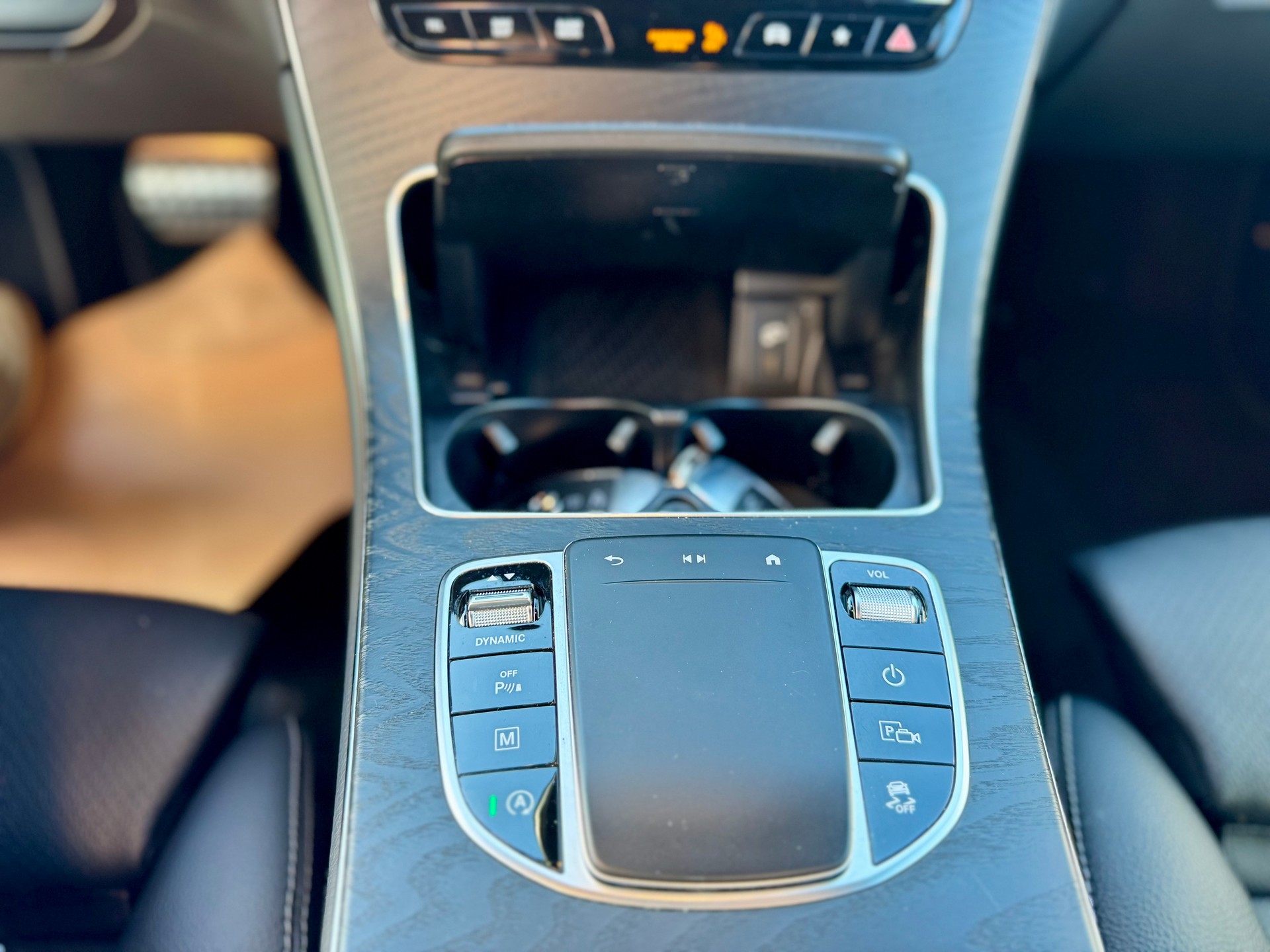 MERCEDES-BENZ GLC 200 AMG Line 4Matic 9G-Tronic - 12