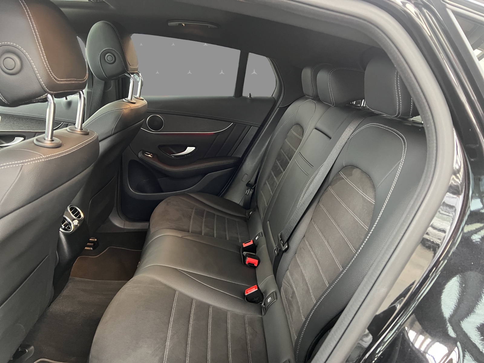 MERCEDES-BENZ GLC Coupé 200 AMG Line 4Matic 9G-Tronic - 16