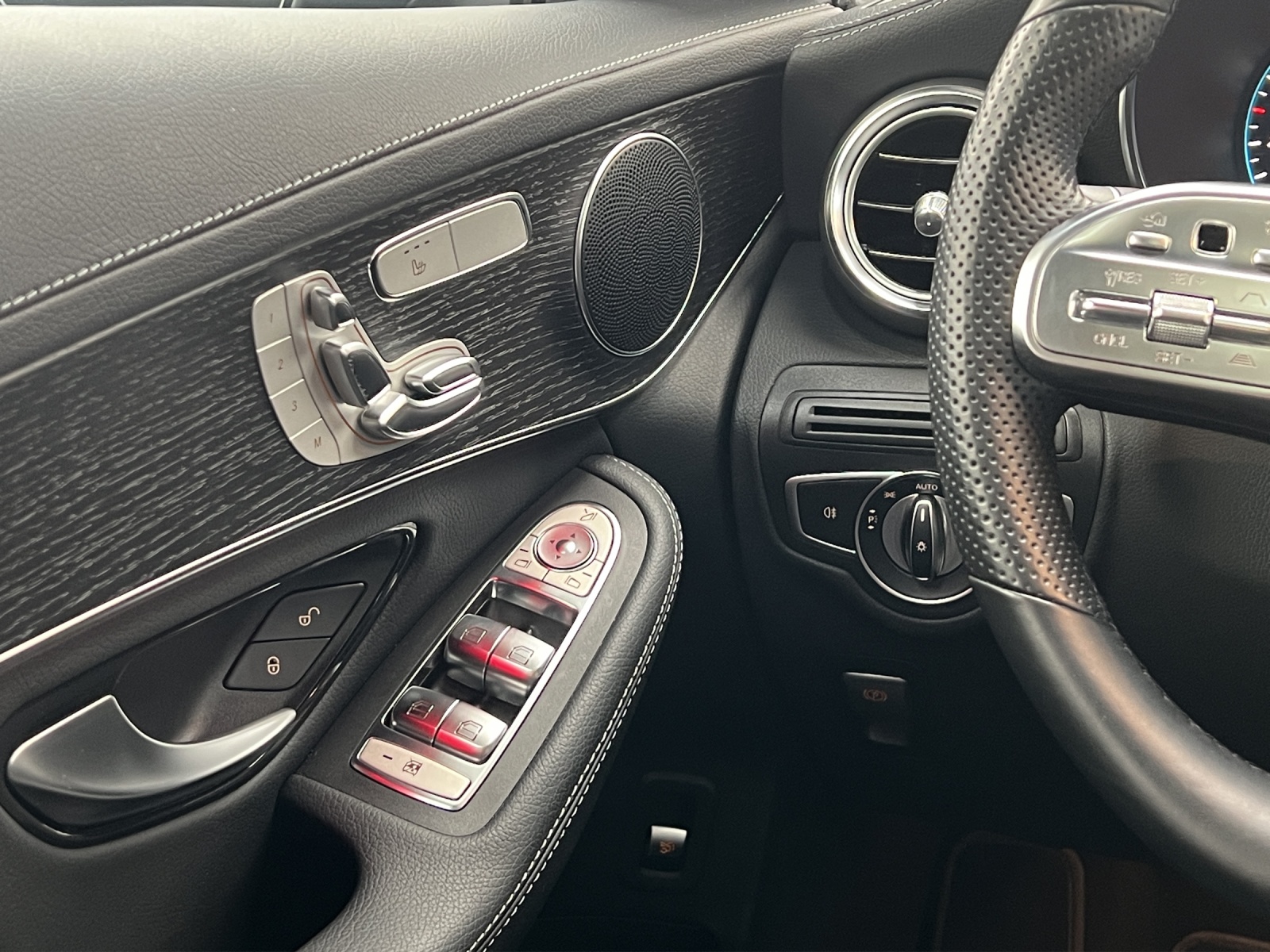 MERCEDES-BENZ GLC Coupé 200 AMG Line 4Matic 9G-Tronic - 15