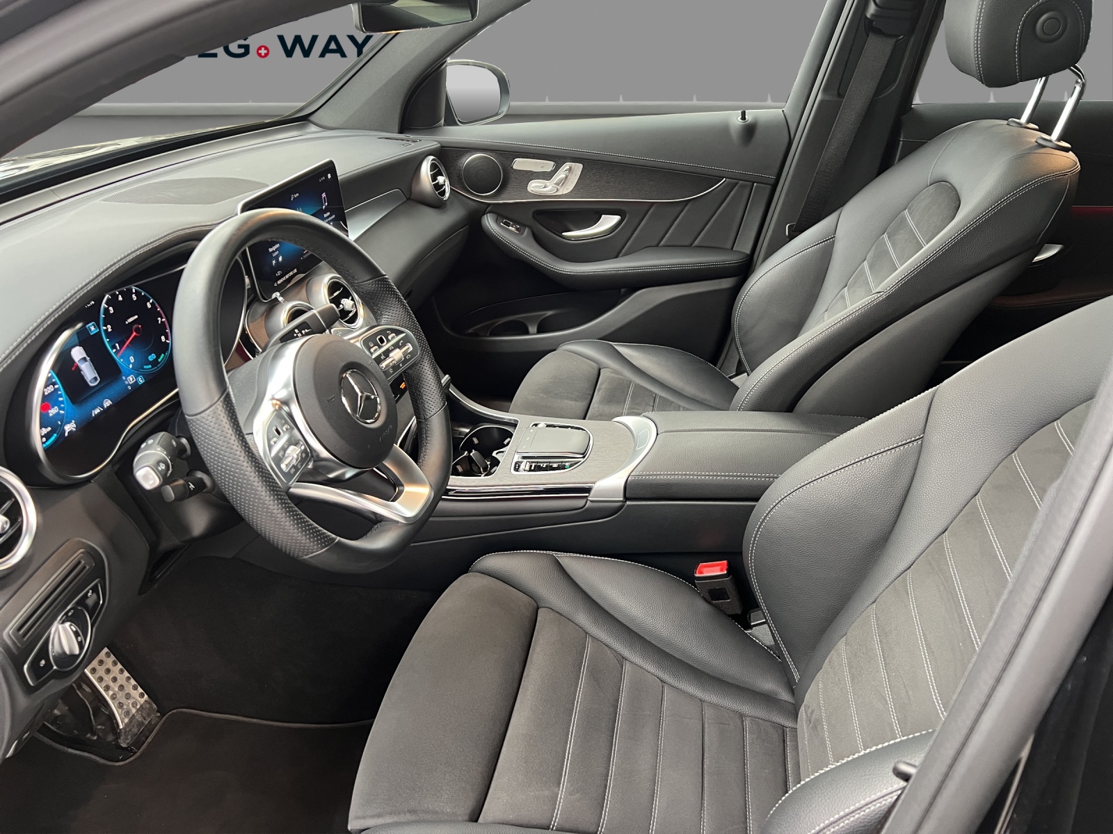 MERCEDES-BENZ GLC Coupé 200 AMG Line 4Matic 9G-Tronic - 10