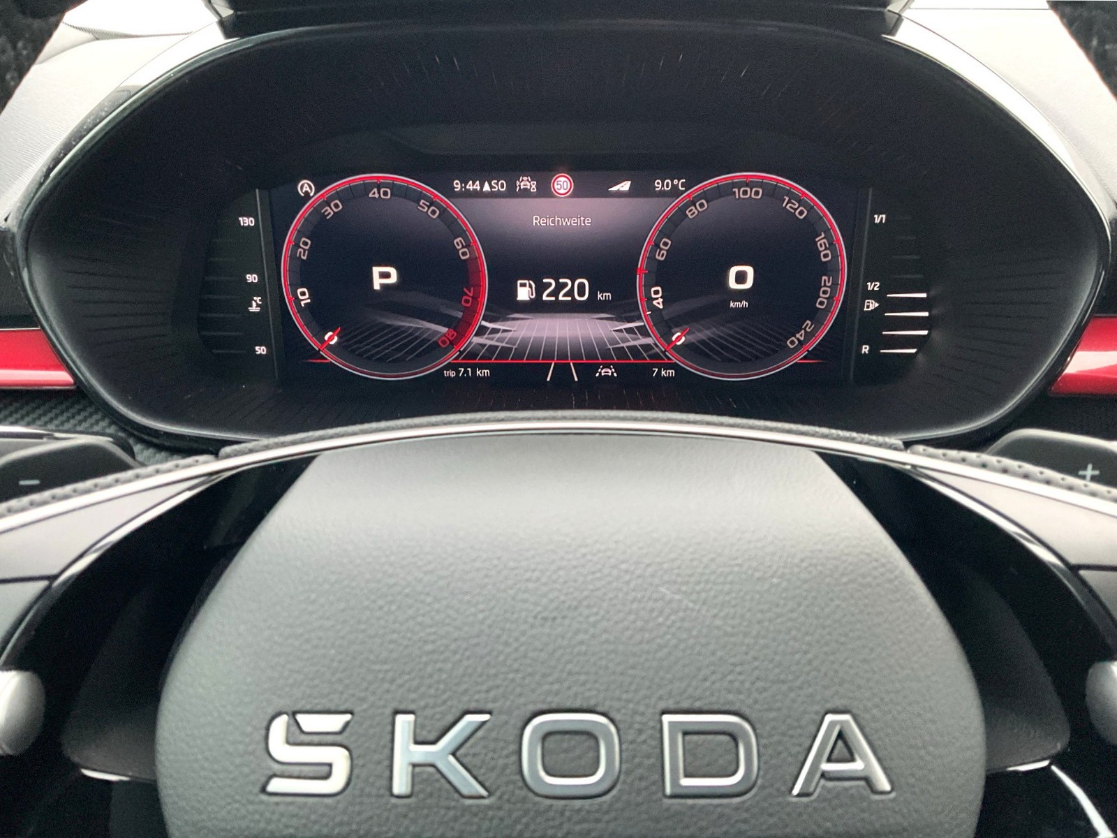 SKODA Fabia 1.5 TSI Monte Carlo DSG - 8