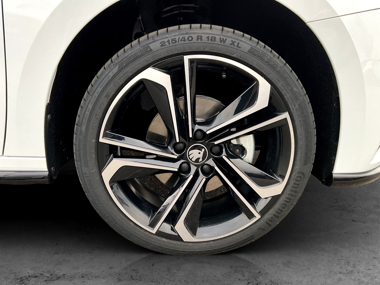 SKODA Fabia 1.5 TSI Monte Carlo DSG - 13